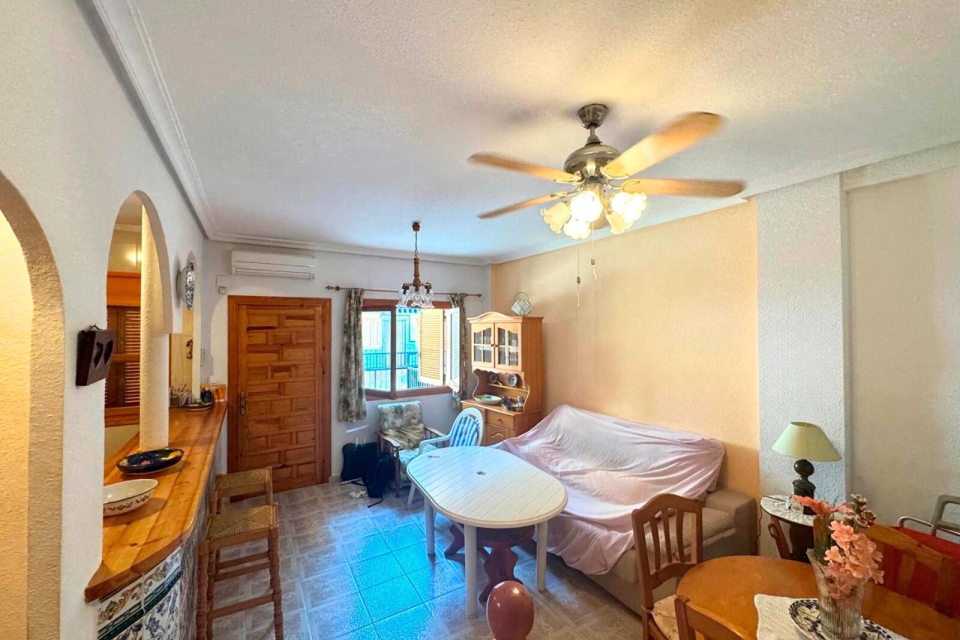 Wiederverkauf - Villa -
Torrevieja - Costa Blanca