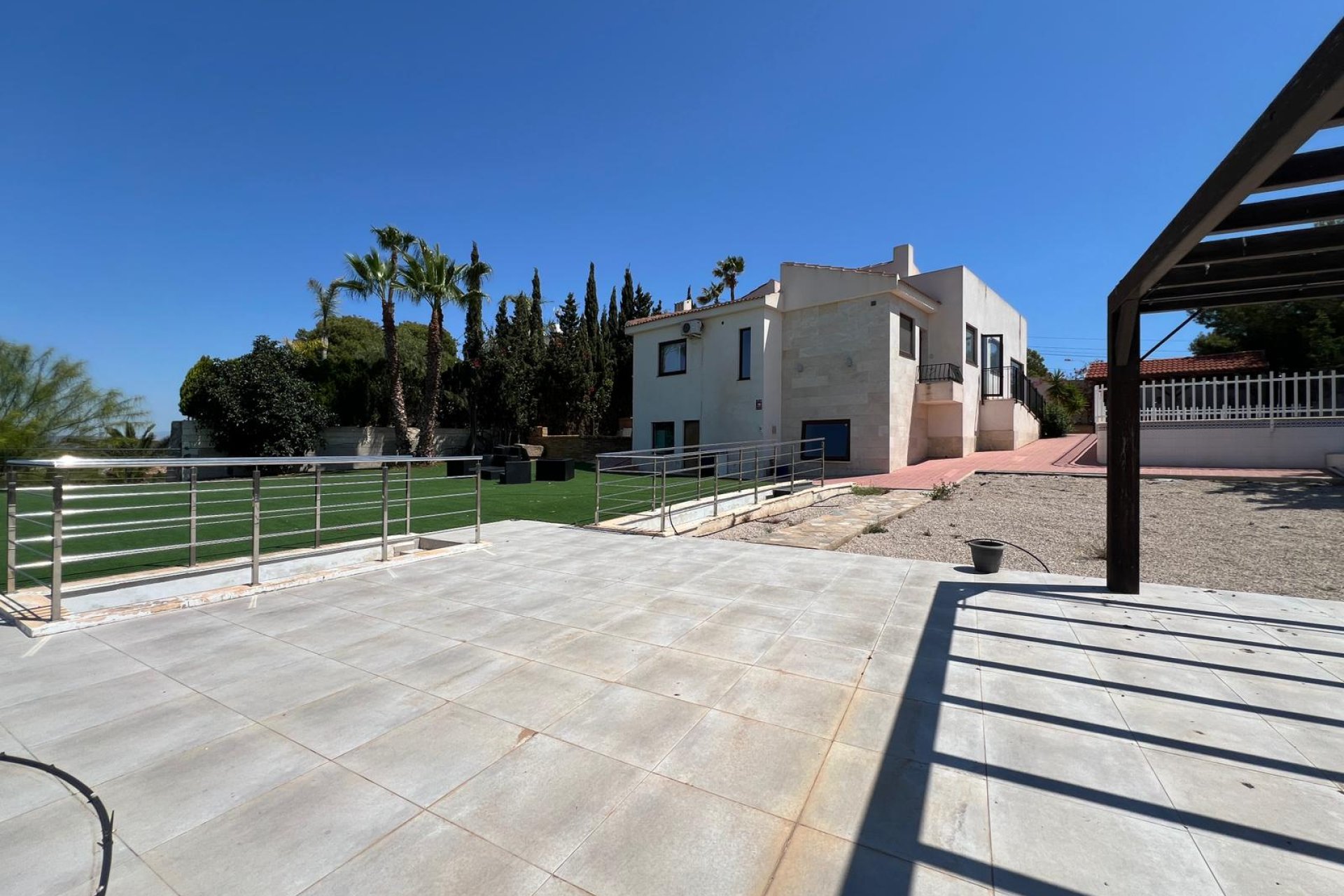 Wiederverkauf - Villa -
Torrevieja - Costa Blanca