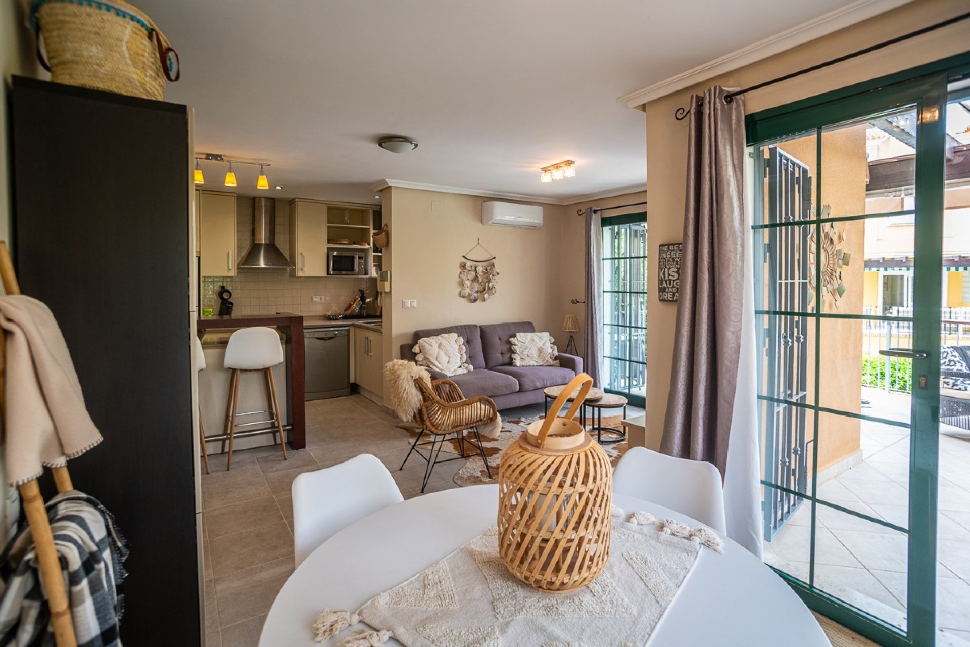 Wiederverkauf - Villa -
Torrevieja - Costa Blanca