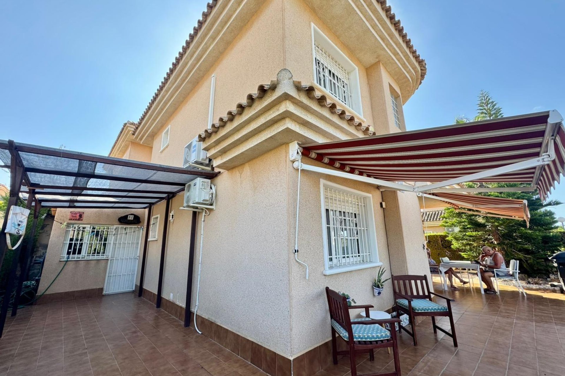 Wiederverkauf - Villa -
Torrevieja - Costa Blanca