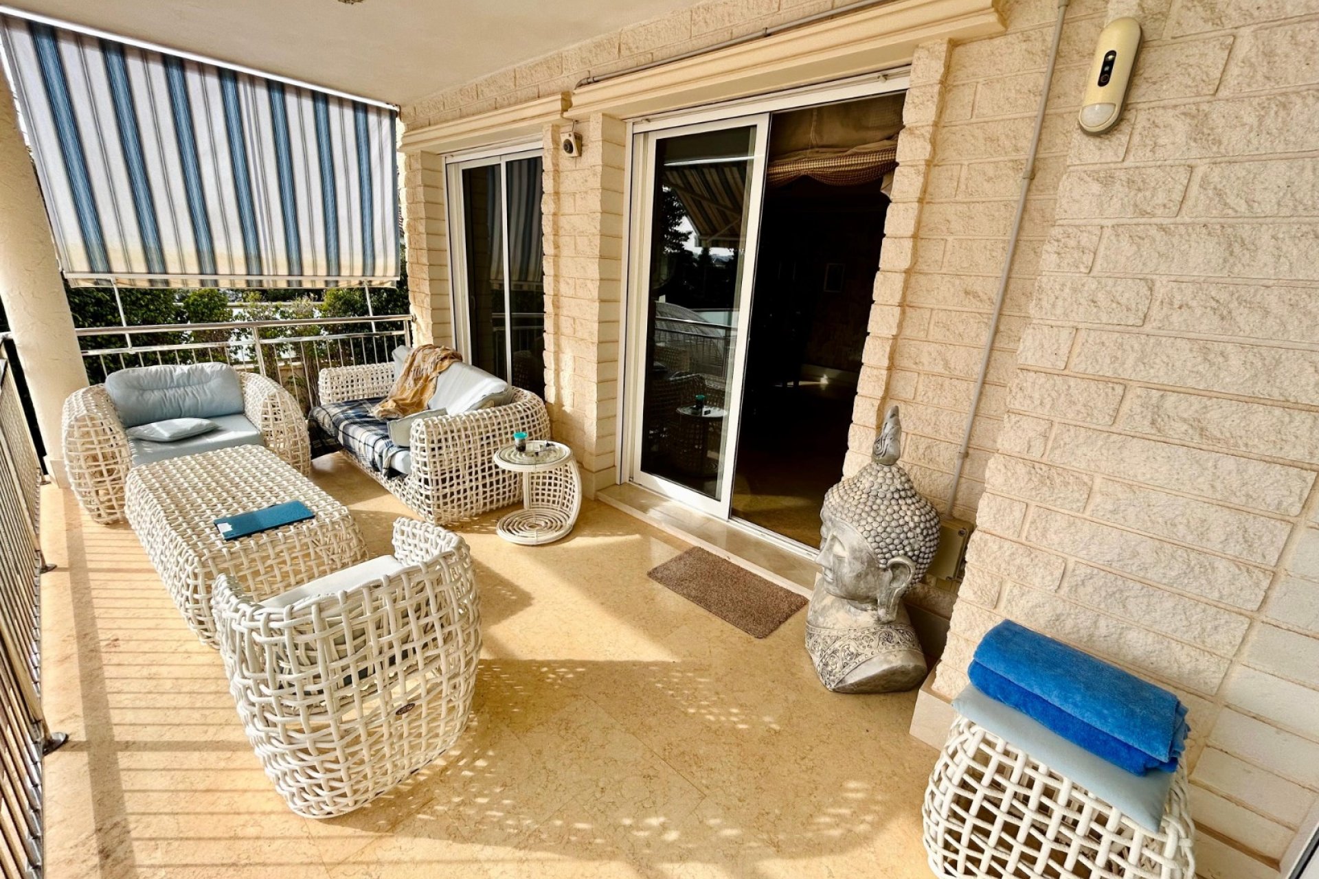 Wiederverkauf - Villa -
Torrevieja - Costa Blanca