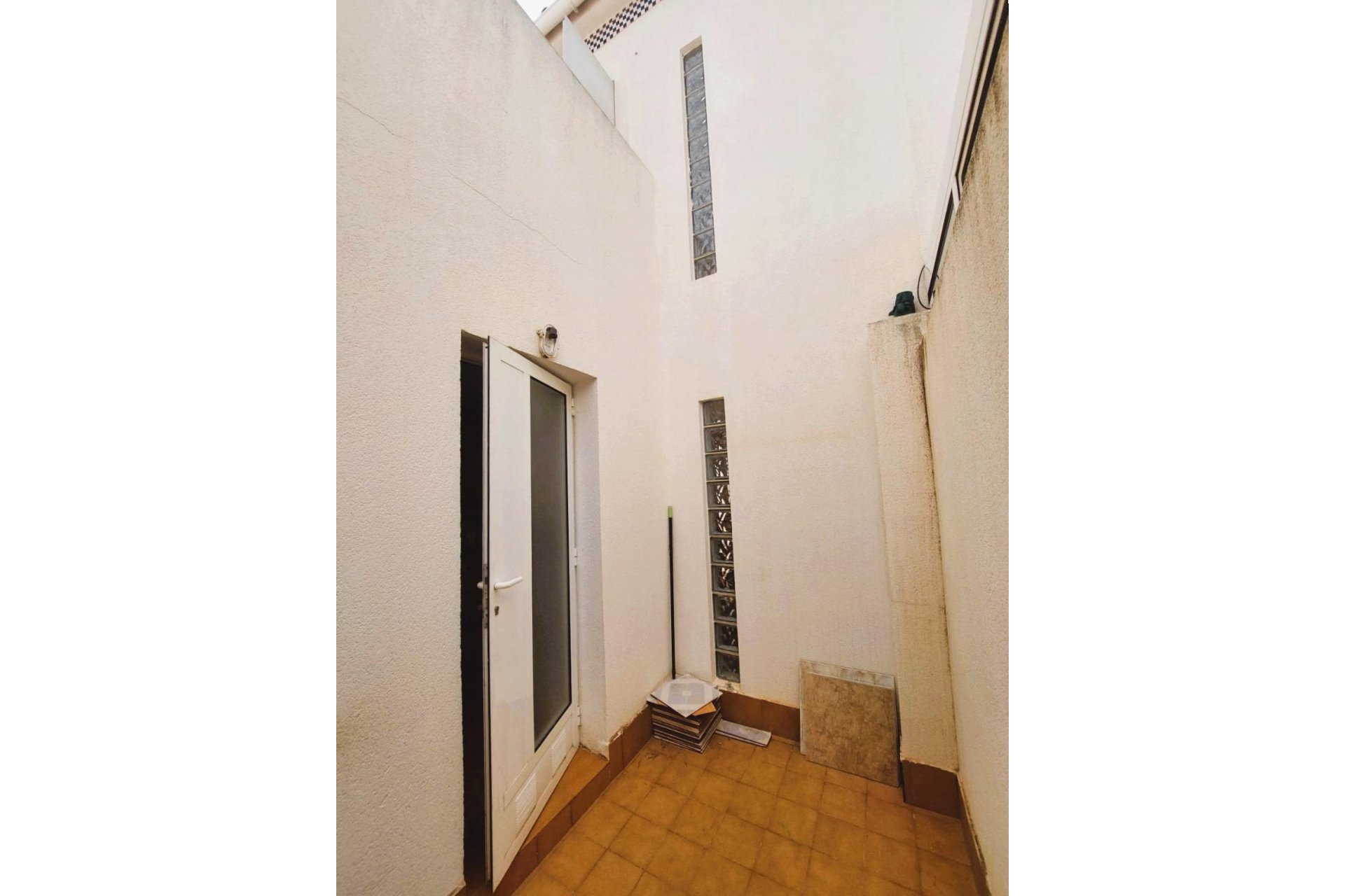 Wiederverkauf - Villa -
Torrevieja - Costa Blanca