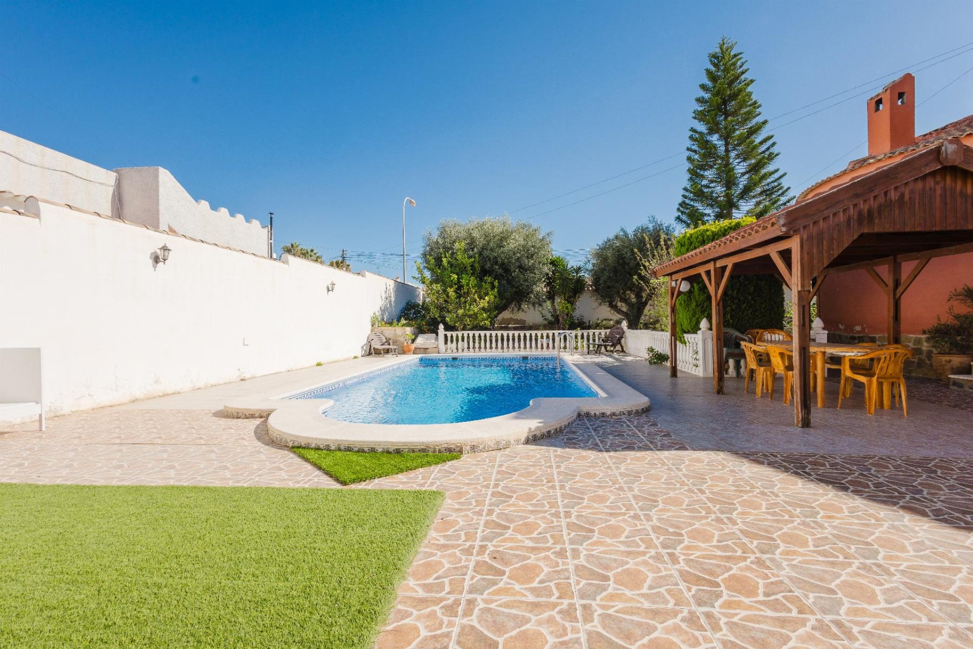 Wiederverkauf - Villa -
Torrevieja - Costa Blanca