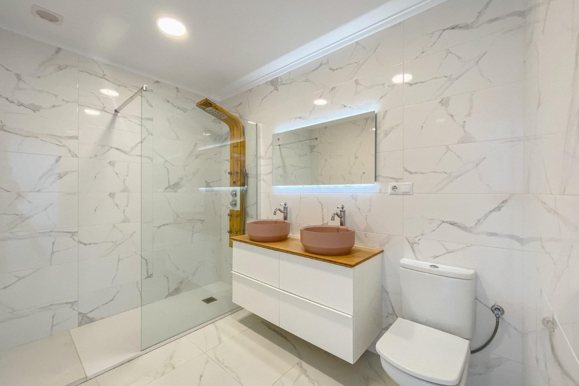 Wiederverkauf - Villa -
Torrevieja - Costa Blanca