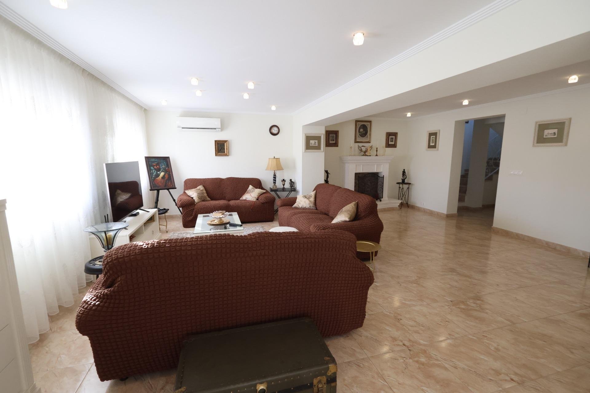 Wiederverkauf - Villa -
Torrevieja - Costa Blanca