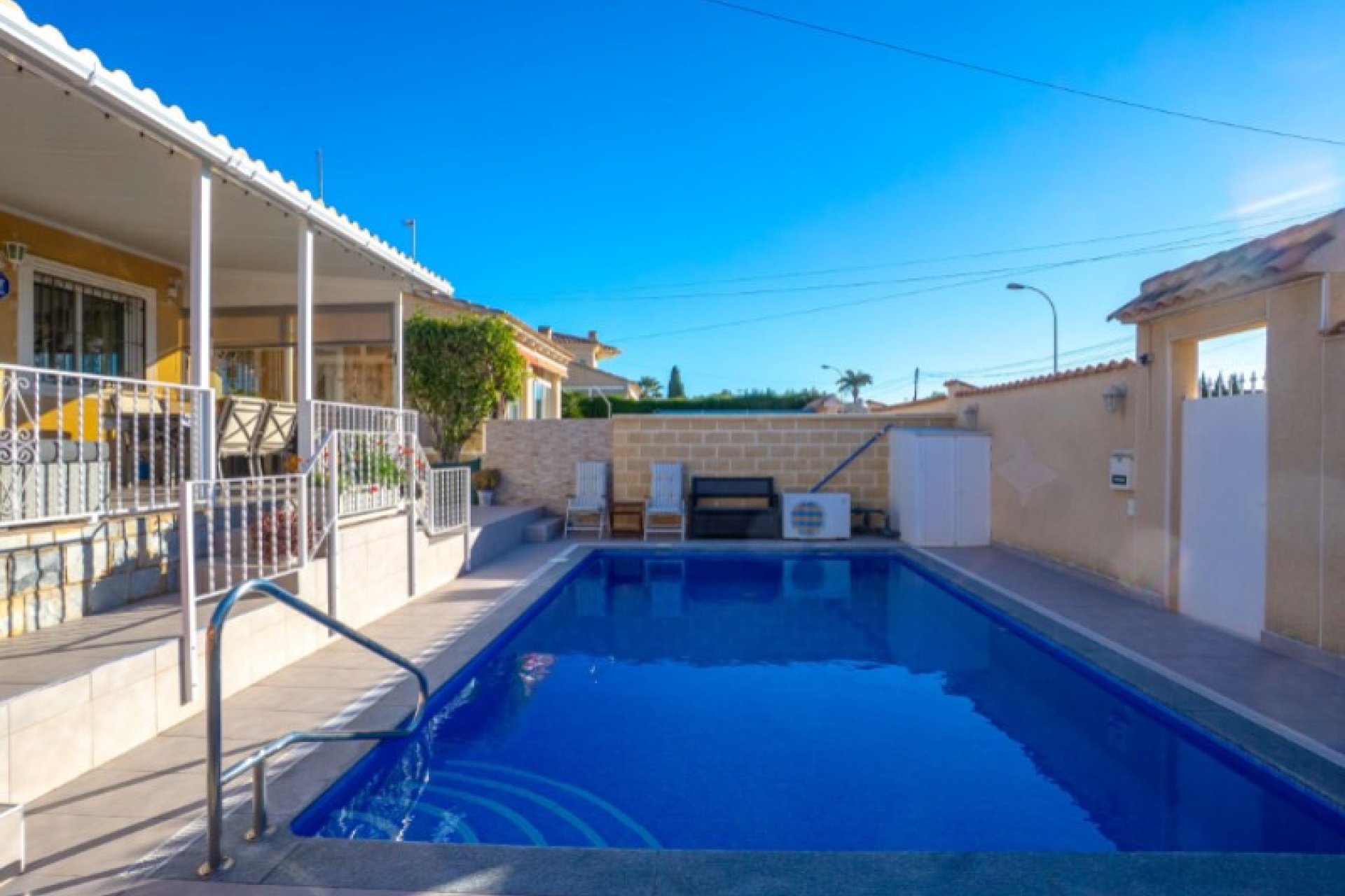 Wiederverkauf - Villa -
Torrevieja - Costa Blanca