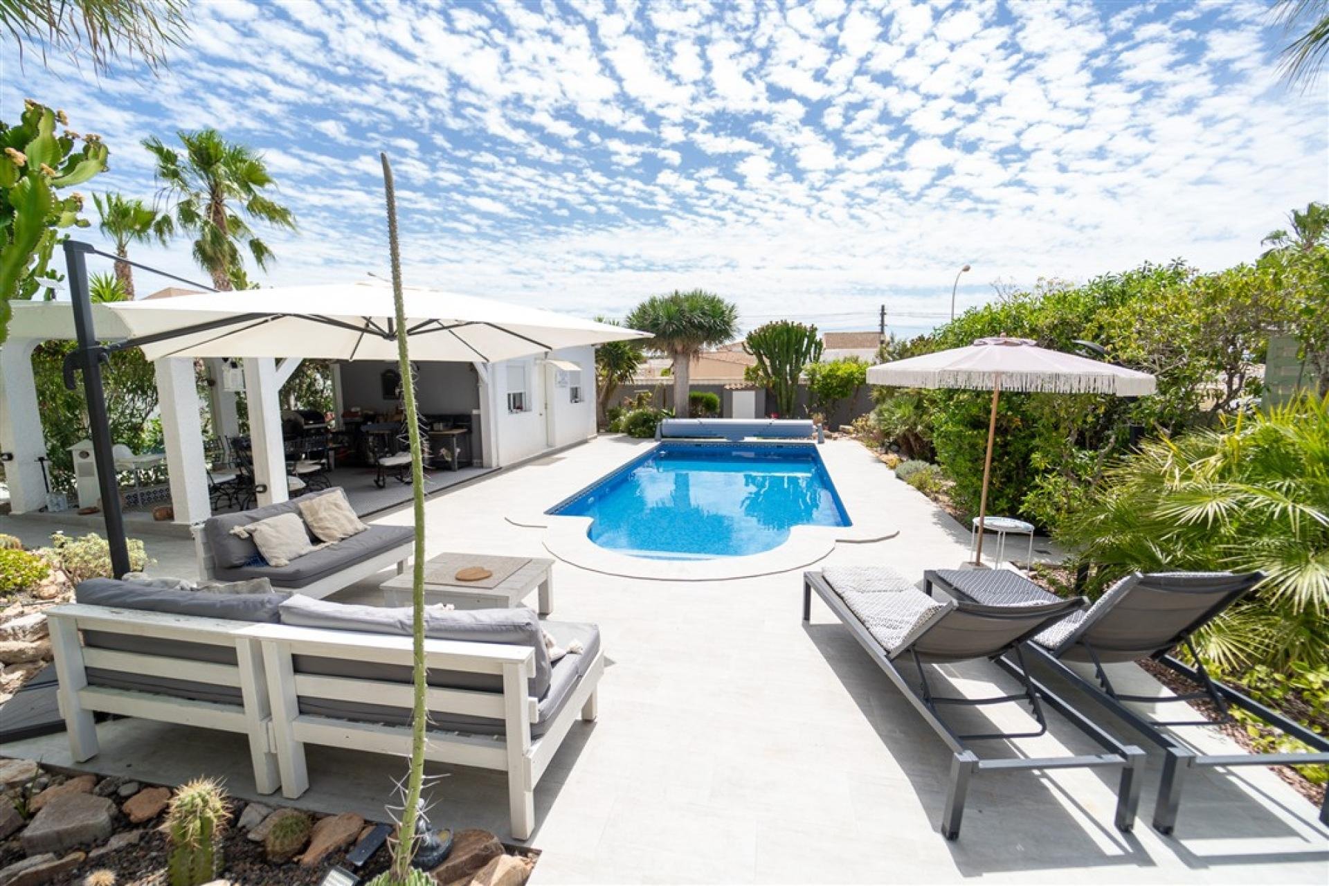 Wiederverkauf - Villa -
Torrevieja - Costa Blanca