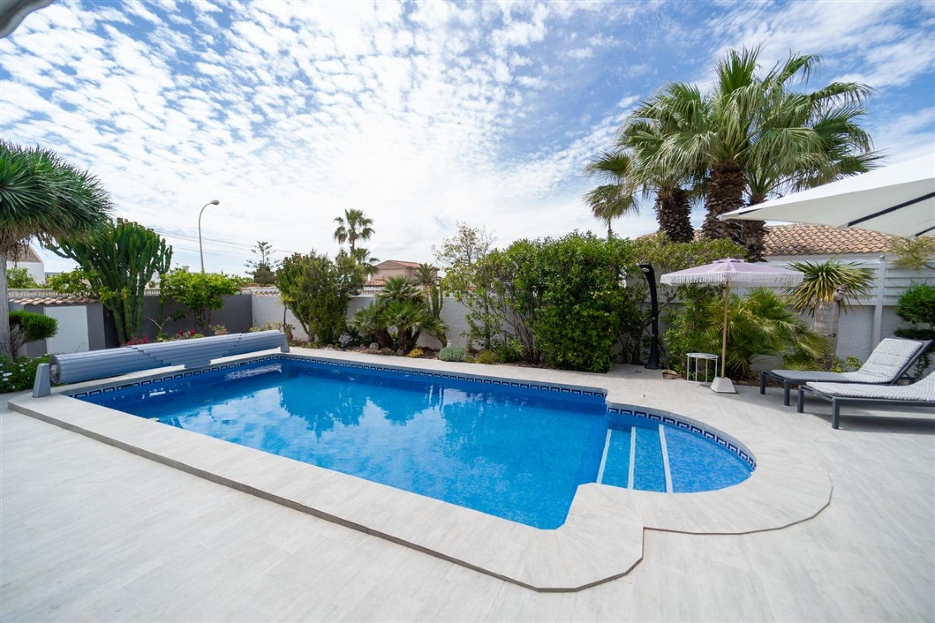 Wiederverkauf - Villa -
Torrevieja - Costa Blanca