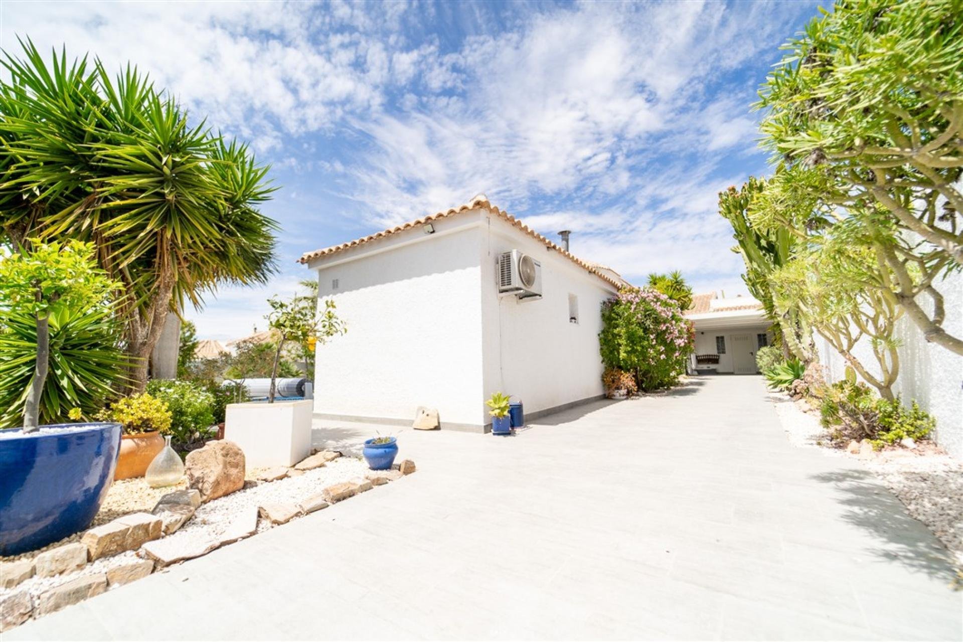 Wiederverkauf - Villa -
Torrevieja - Costa Blanca