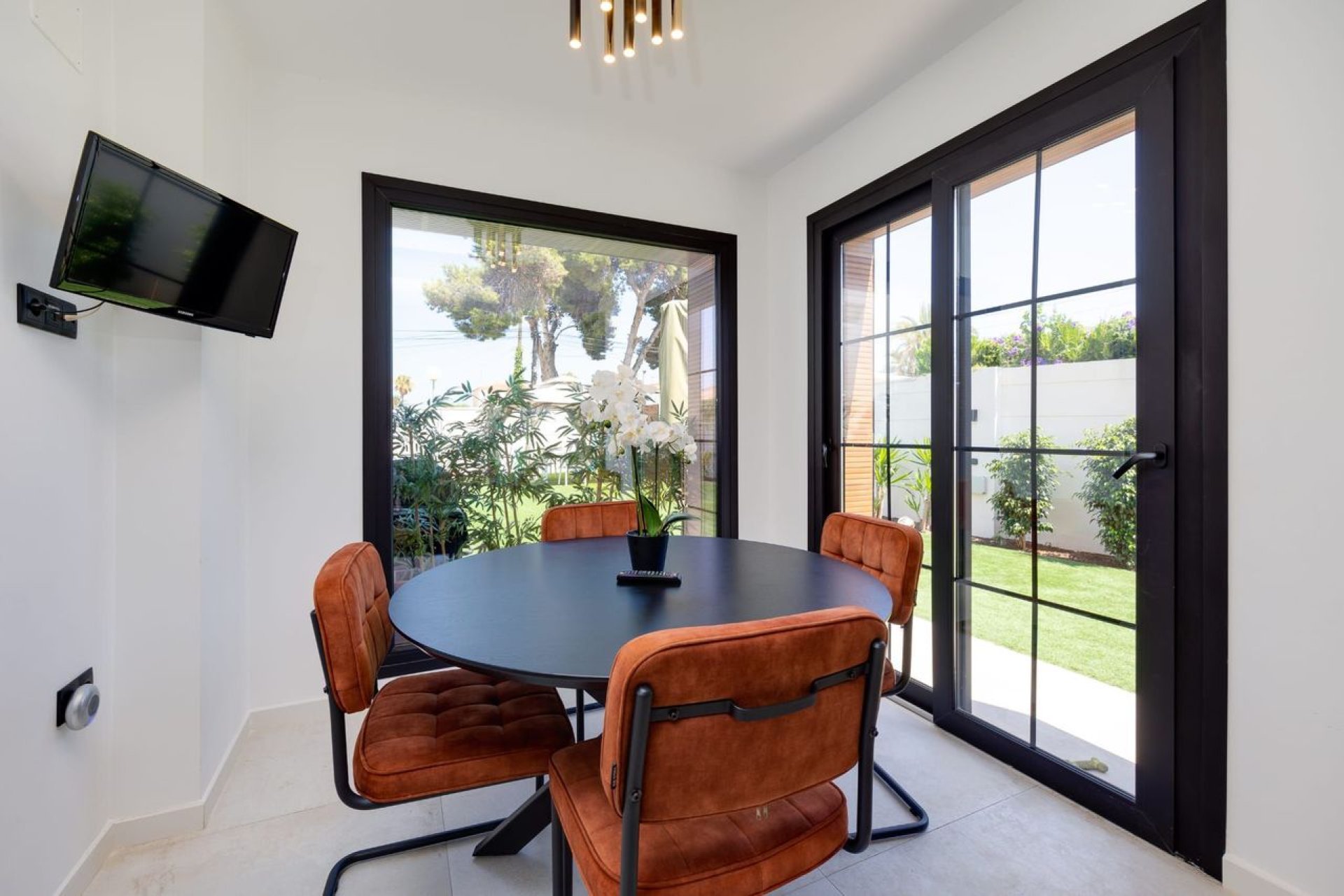 Wiederverkauf - Villa -
Torrevieja - Costa Blanca