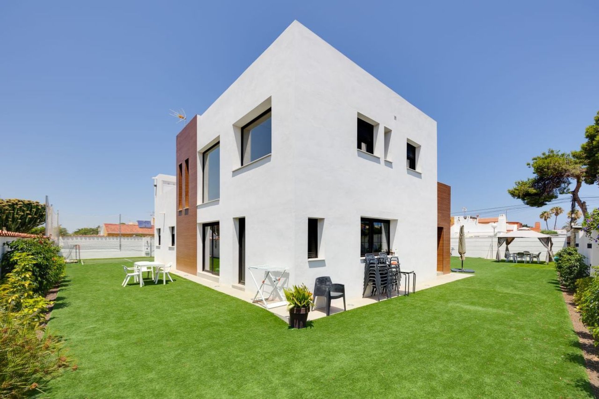 Wiederverkauf - Villa -
Torrevieja - Costa Blanca