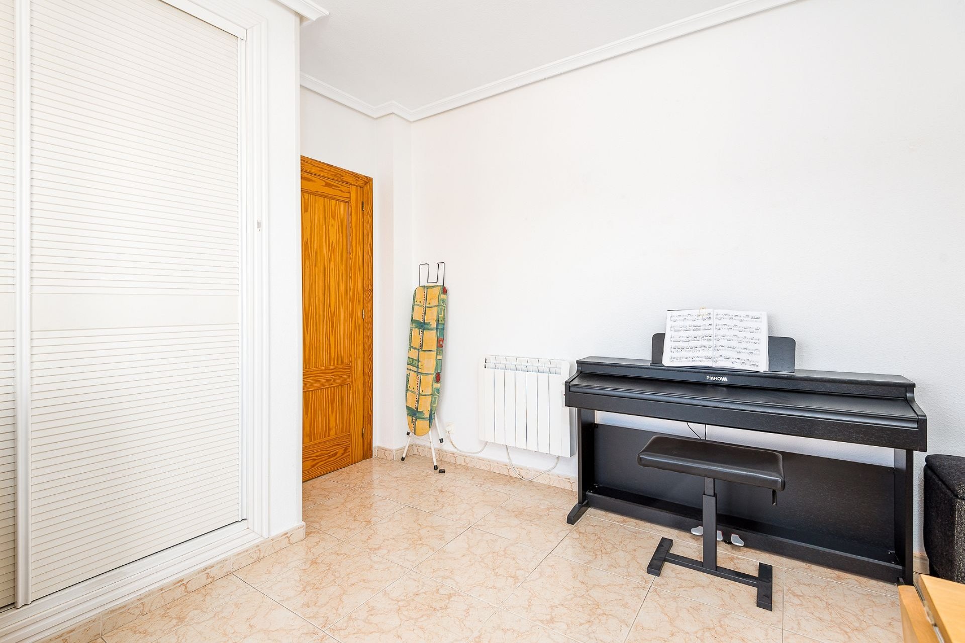 Wiederverkauf - Villa -
Torrevieja - Costa Blanca