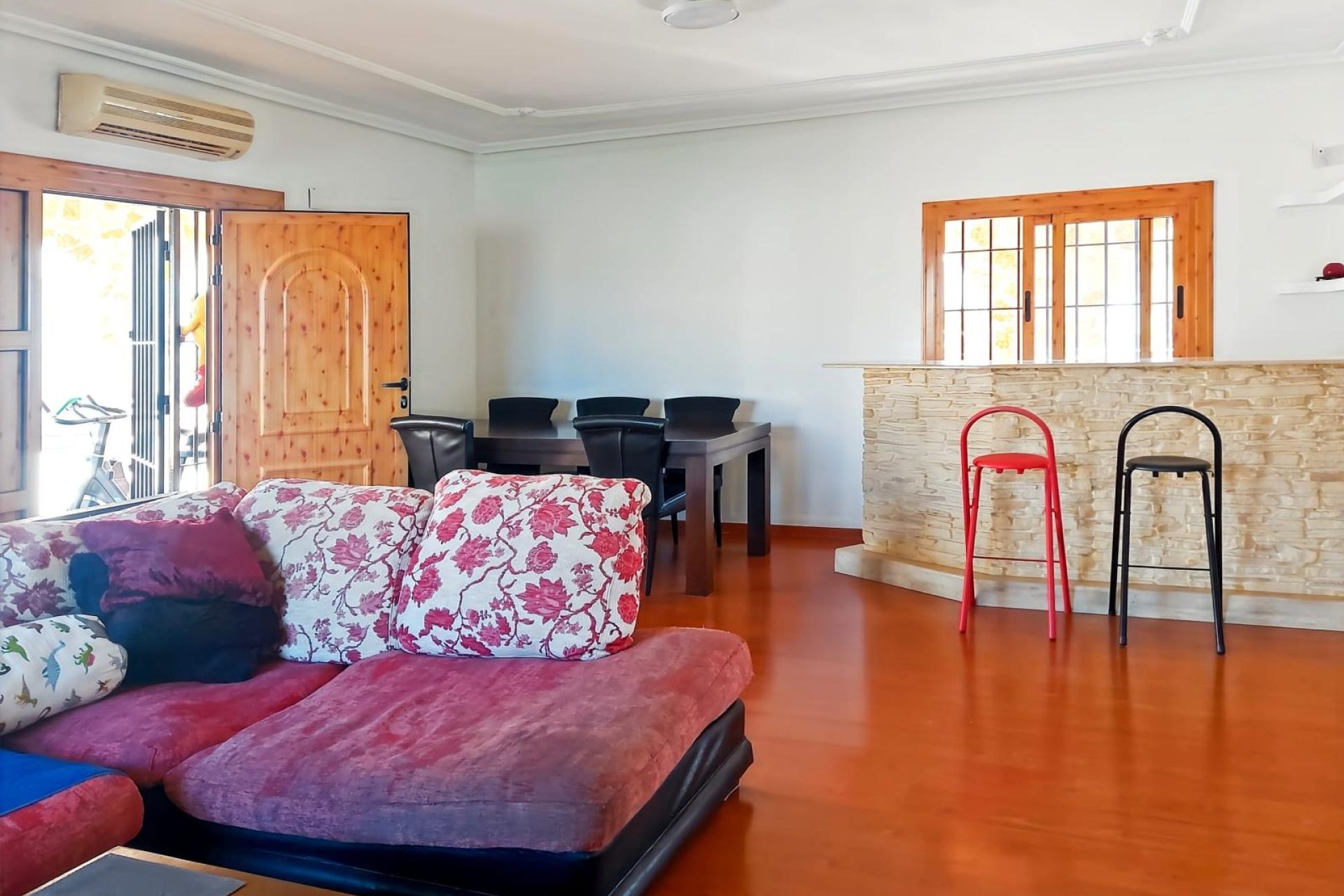 Wiederverkauf - Villa -
Torrevieja - Costa Blanca