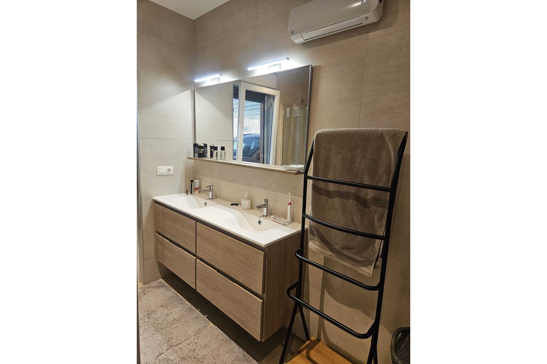 Wiederverkauf - Villa -
Torrevieja - Costa Blanca