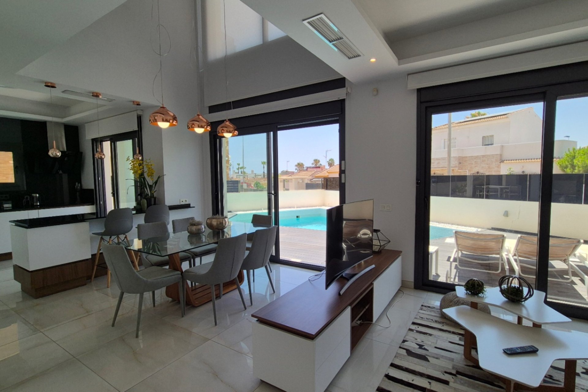 Wiederverkauf - Villa -
Torrevieja - Costa Blanca