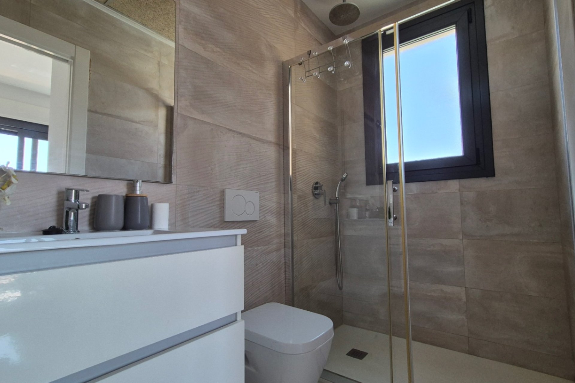 Wiederverkauf - Villa -
Torrevieja - Costa Blanca