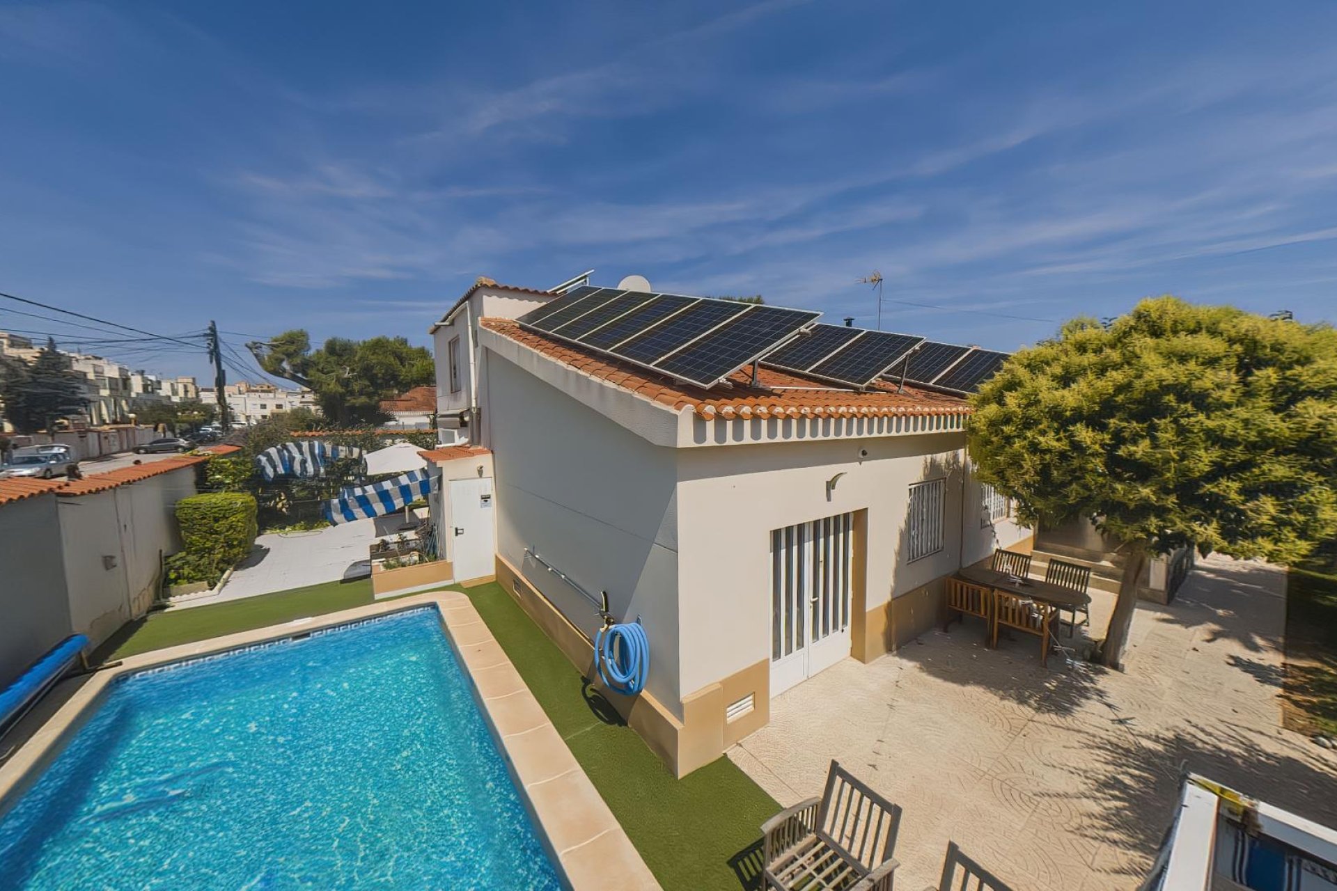 Wiederverkauf - Villa -
Torrevieja - Costa Blanca