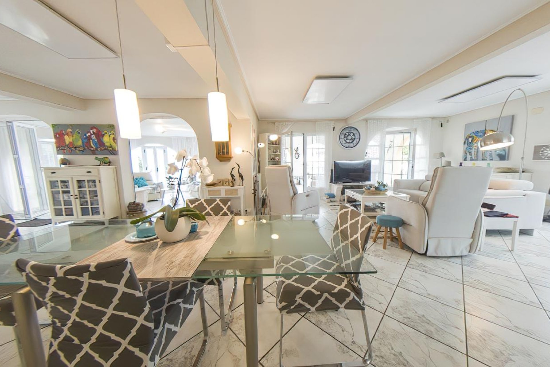 Wiederverkauf - Villa -
Torrevieja - Costa Blanca