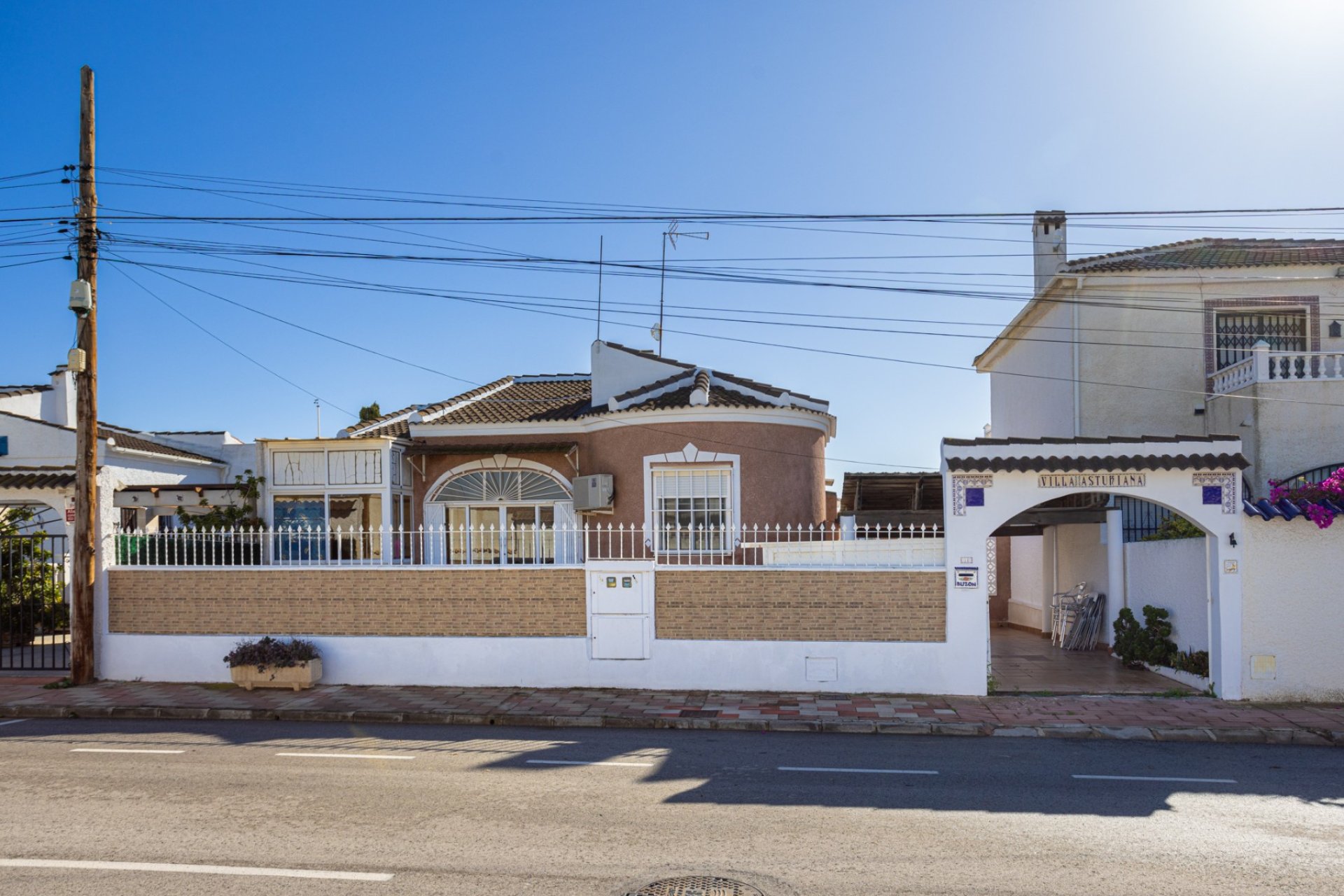 Wiederverkauf - Villa -
Torrevieja - Costa Blanca