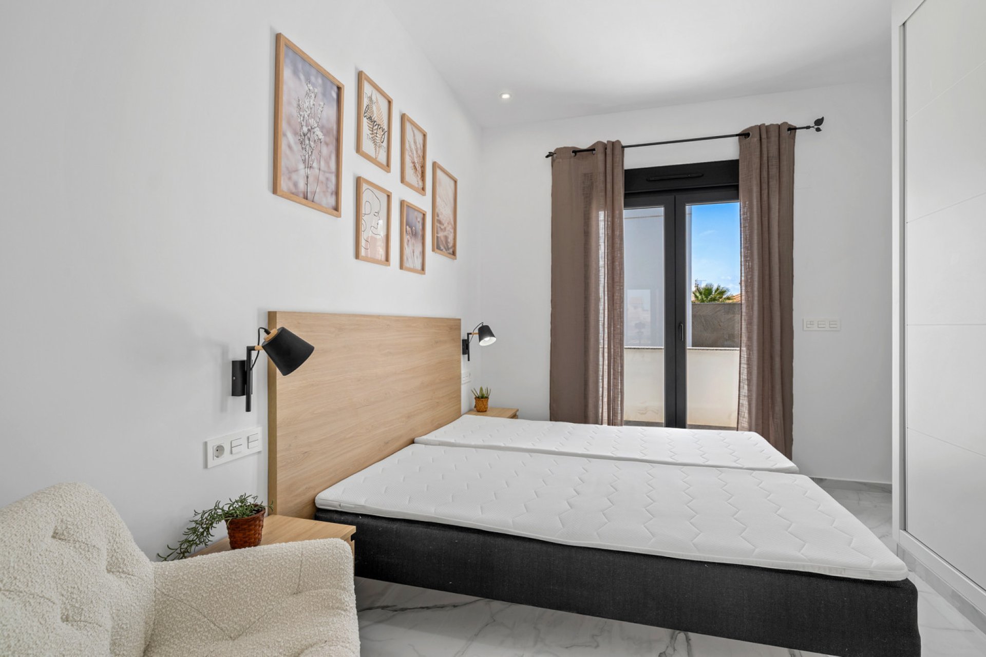 Wiederverkauf - Villa -
Torrevieja - Costa Blanca