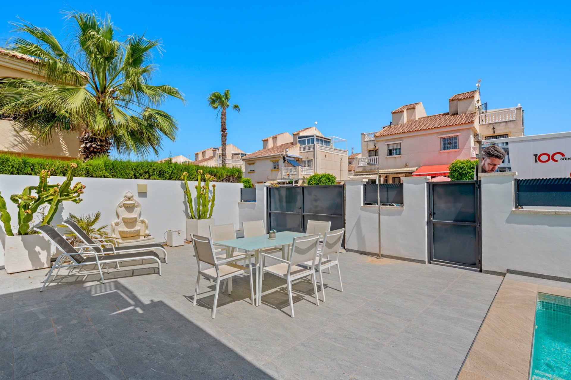 Wiederverkauf - Villa -
Torrevieja - Costa Blanca