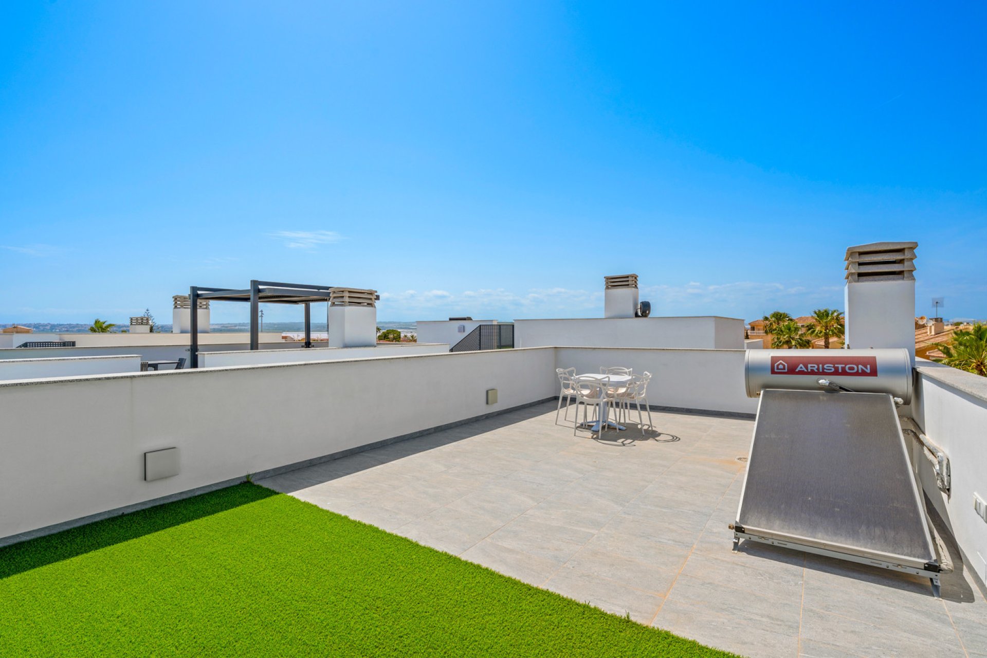 Wiederverkauf - Villa -
Torrevieja - Costa Blanca