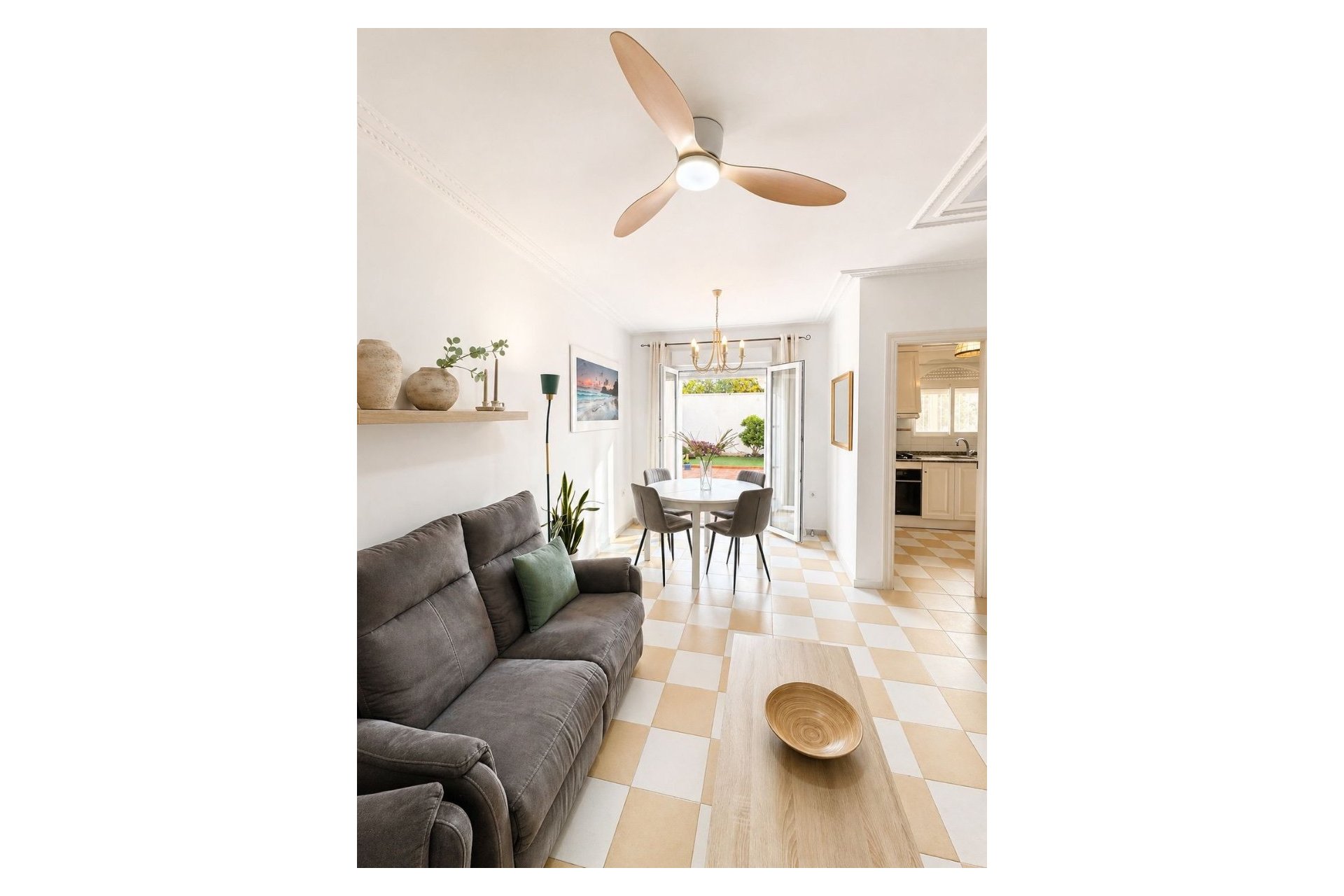 Wiederverkauf - Villa -
Torrevieja - Costa Blanca