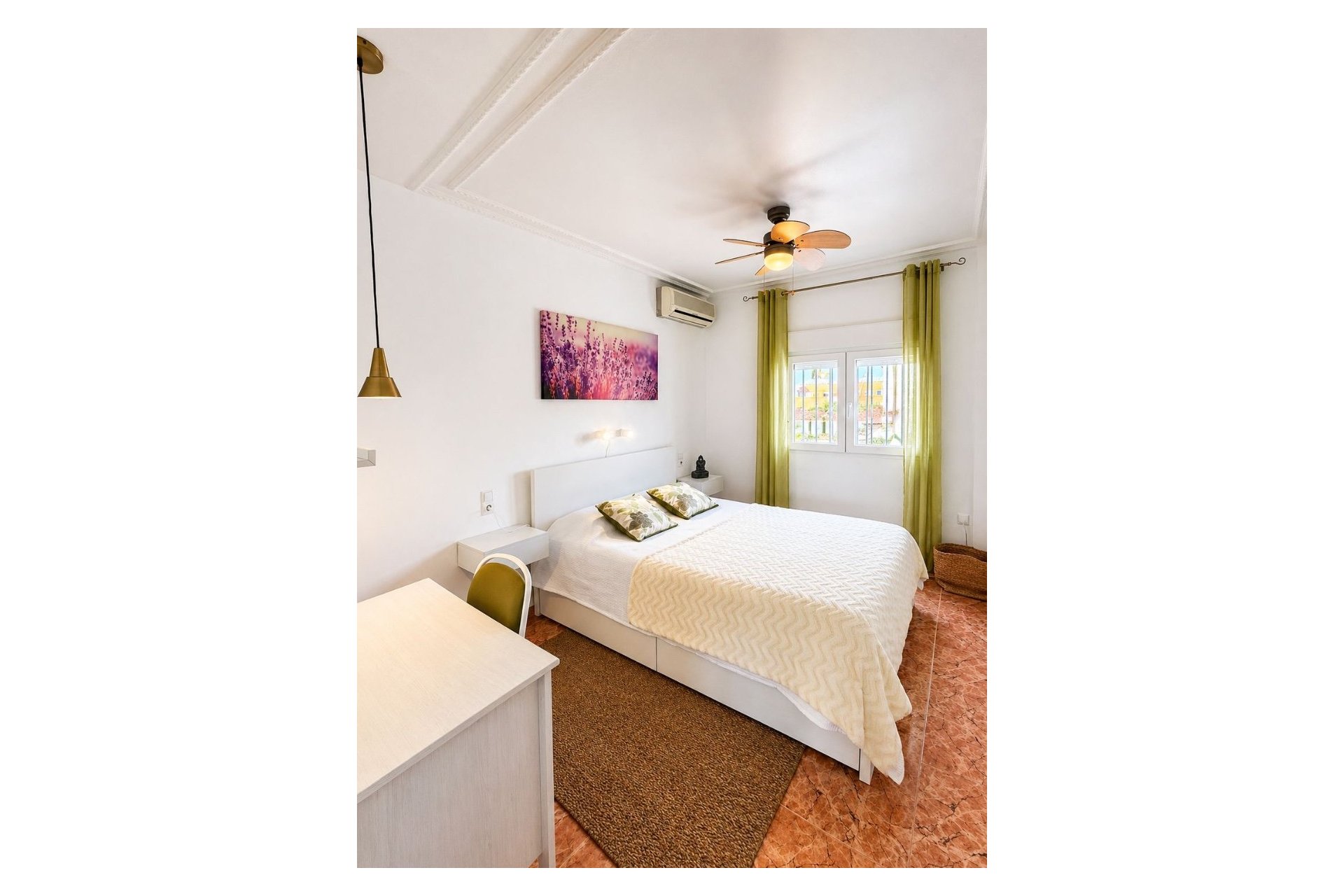 Wiederverkauf - Villa -
Torrevieja - Costa Blanca
