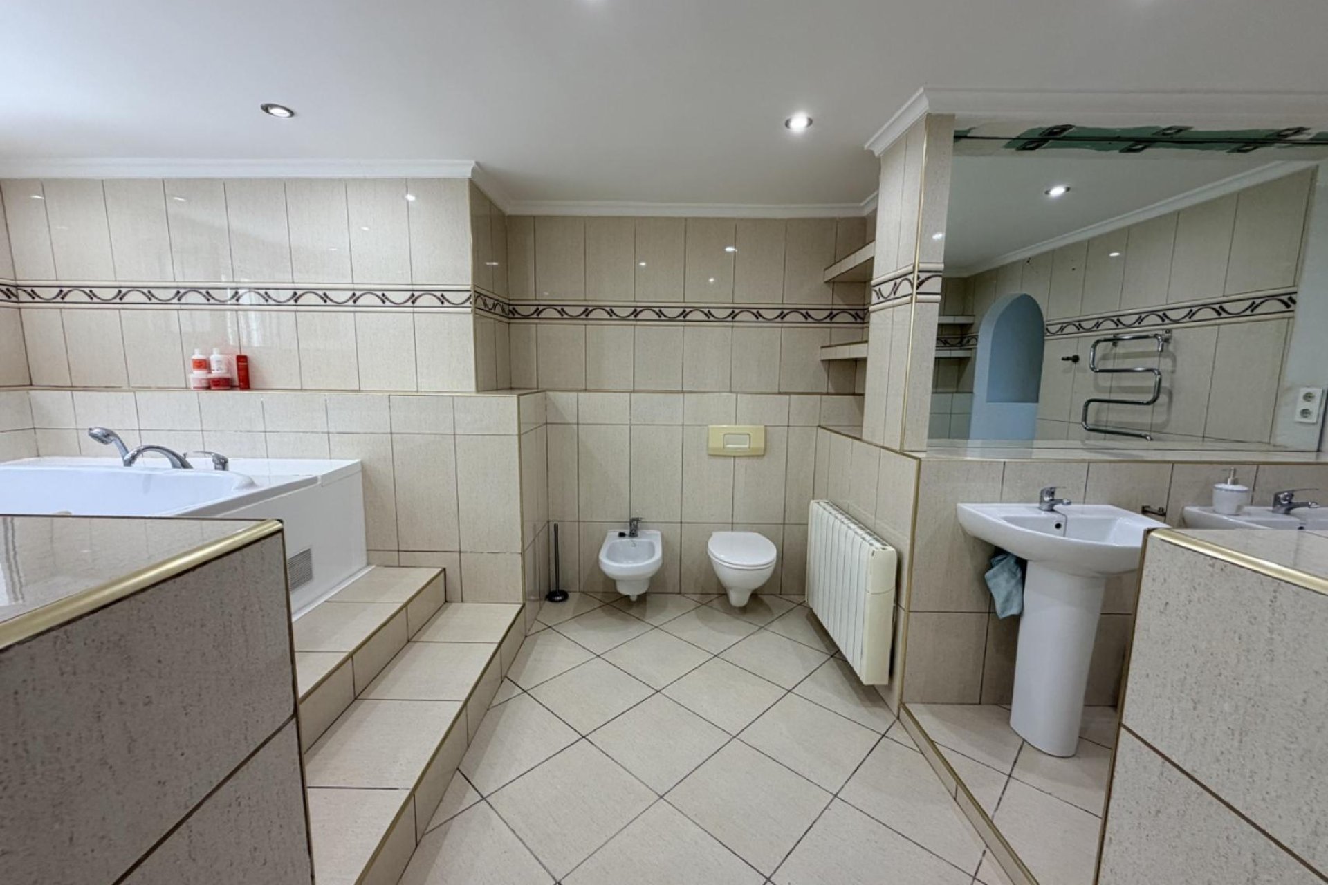Wiederverkauf - Villa -
Torrevieja - Costa Blanca
