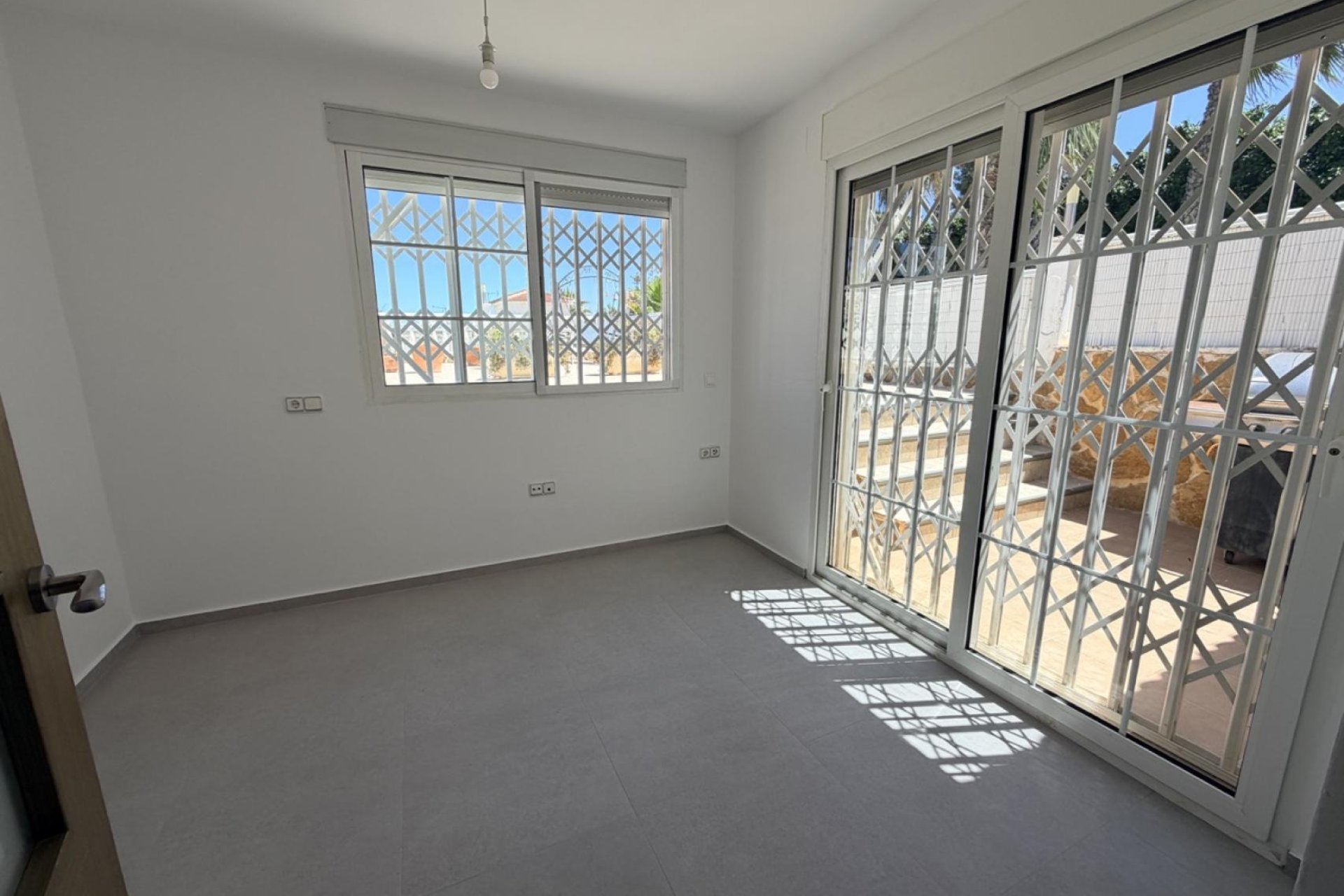 Wiederverkauf - Villa -
Torrevieja - Costa Blanca