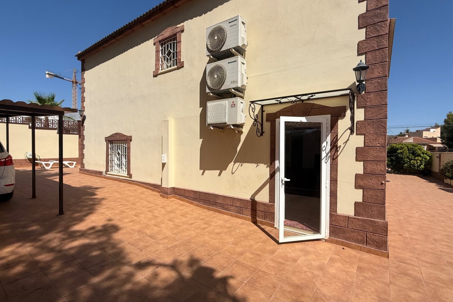 Wiederverkauf - Villa -
Torrevieja - Costa Blanca