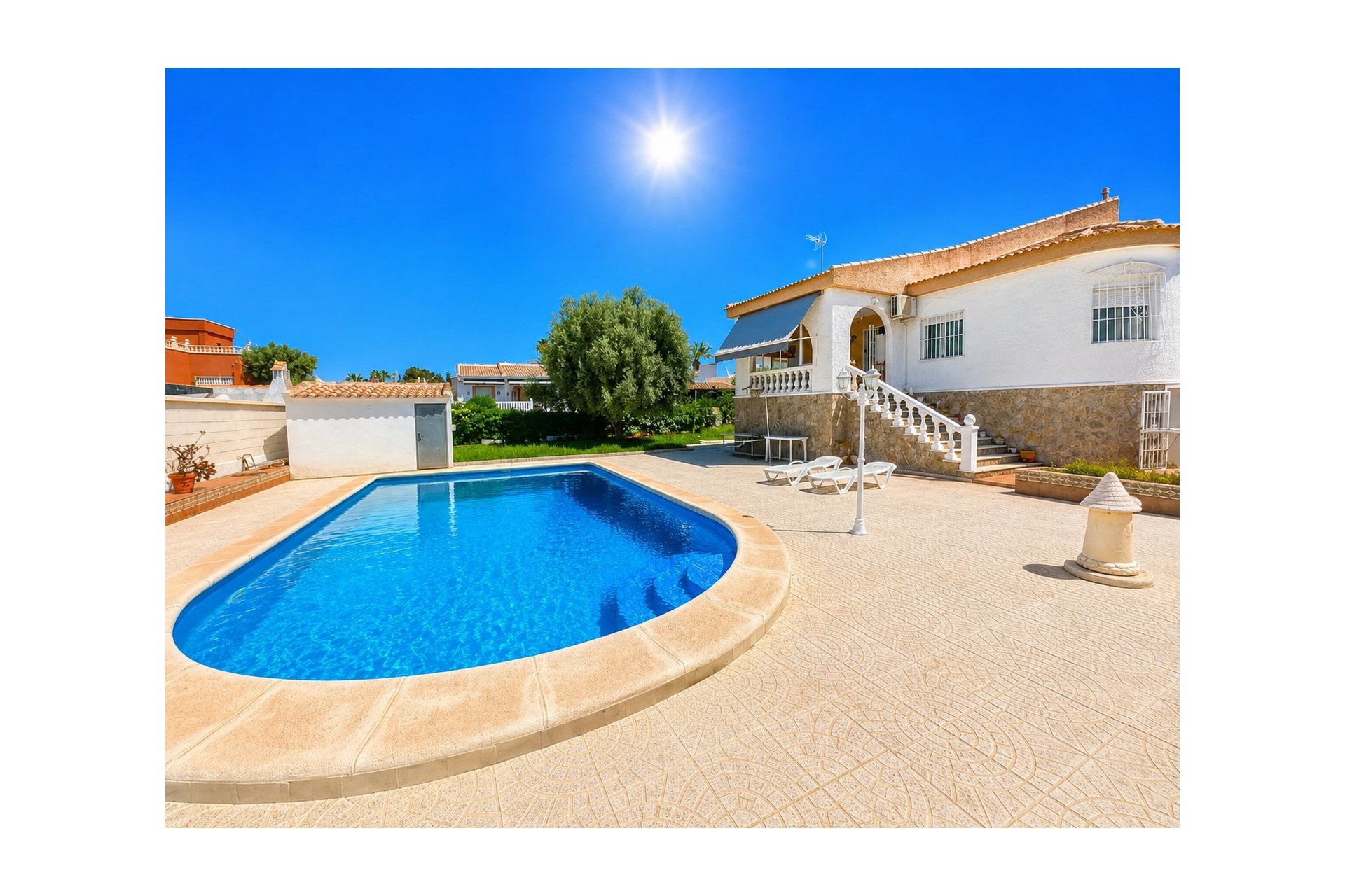 Wiederverkauf - Villa -
Torrevieja - Costa Blanca