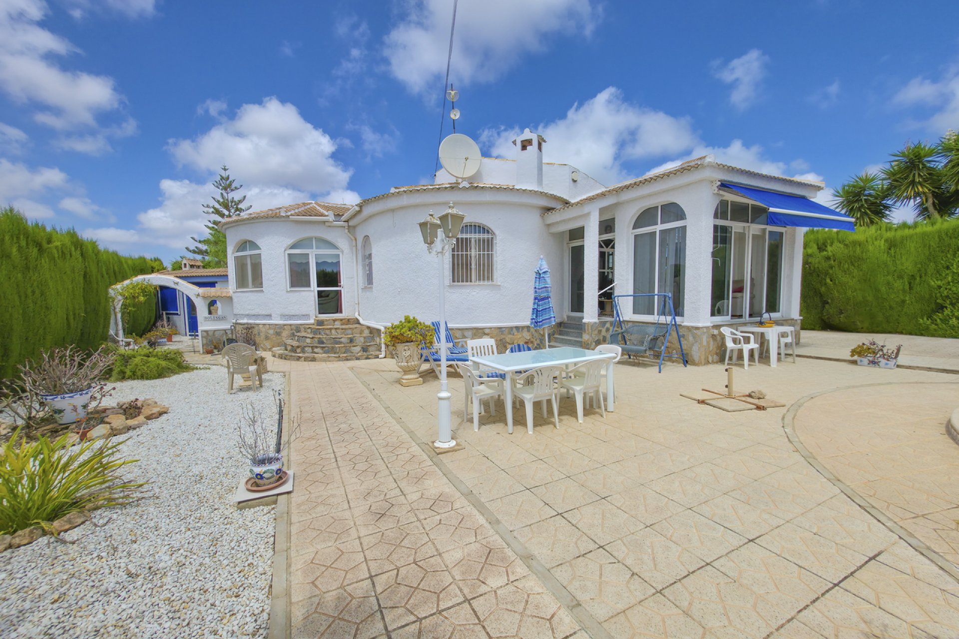 Wiederverkauf - Villa -
Torrevieja - Costa Blanca