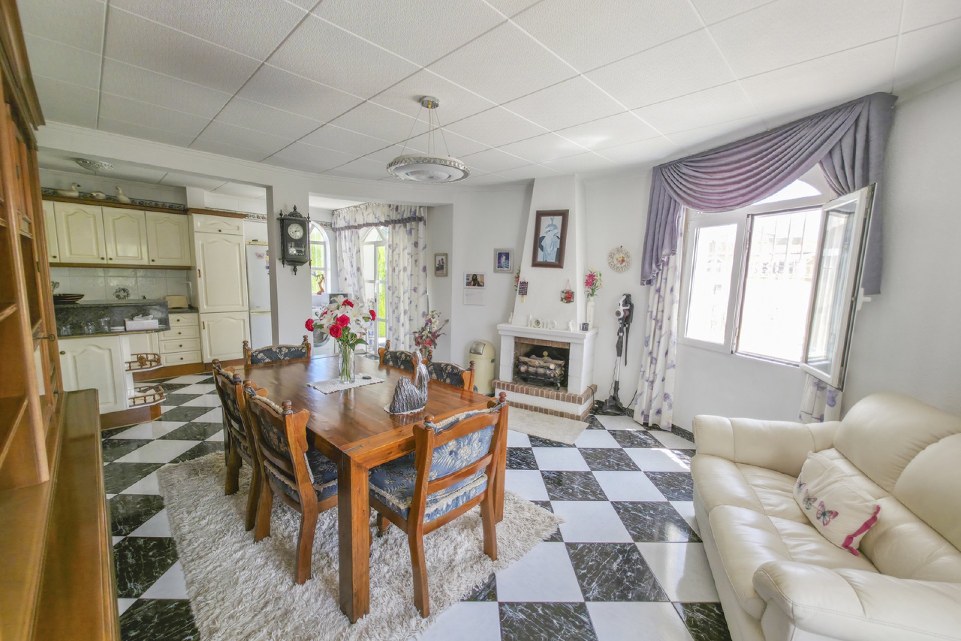 Wiederverkauf - Villa -
Torrevieja - Costa Blanca