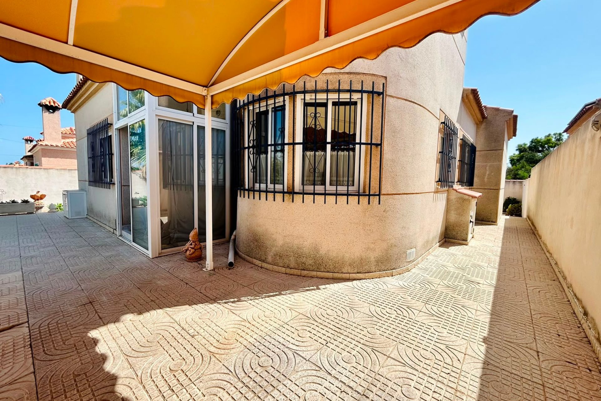 Wiederverkauf - Villa -
Torrevieja - Costa Blanca