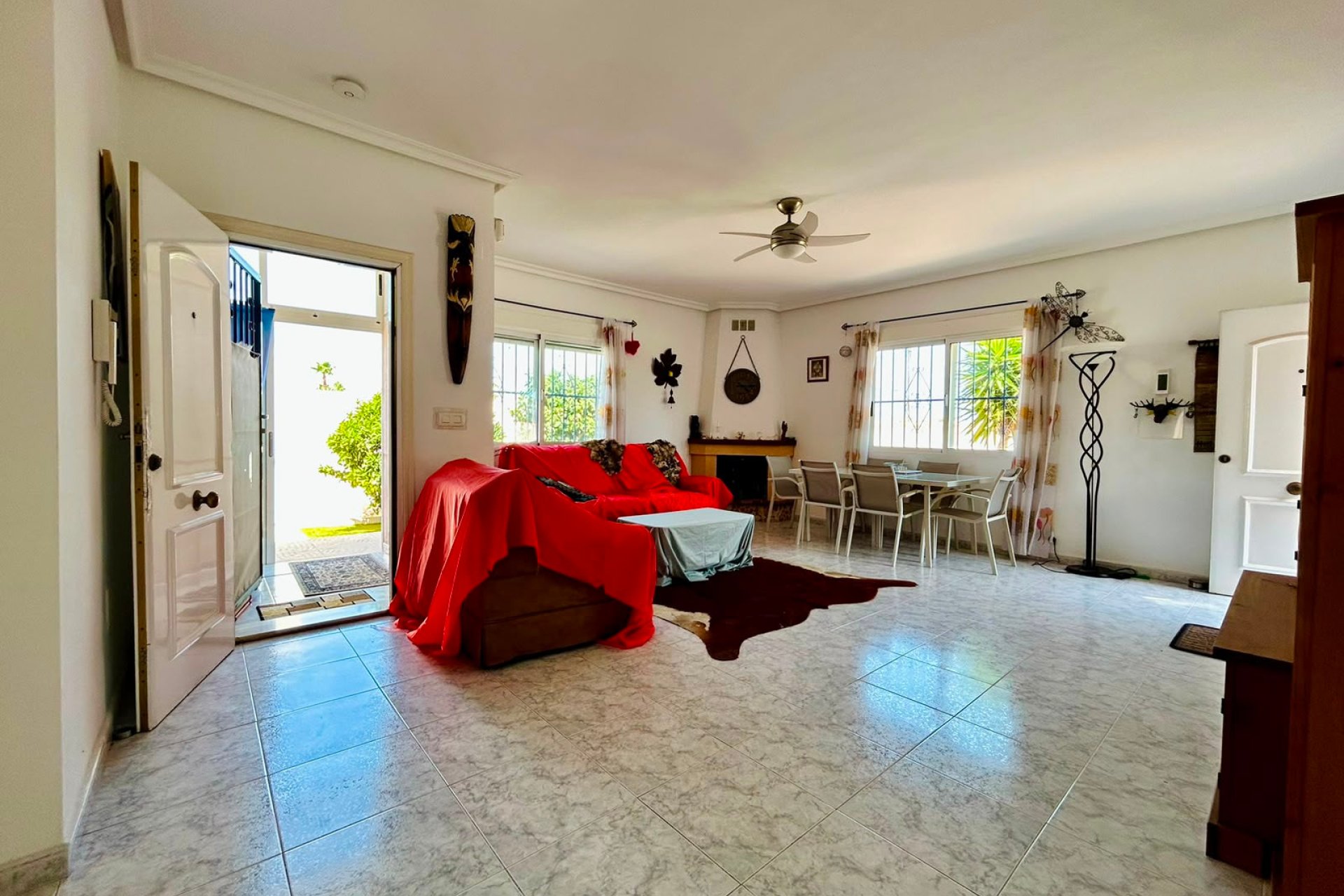 Wiederverkauf - Villa -
Torrevieja - Costa Blanca