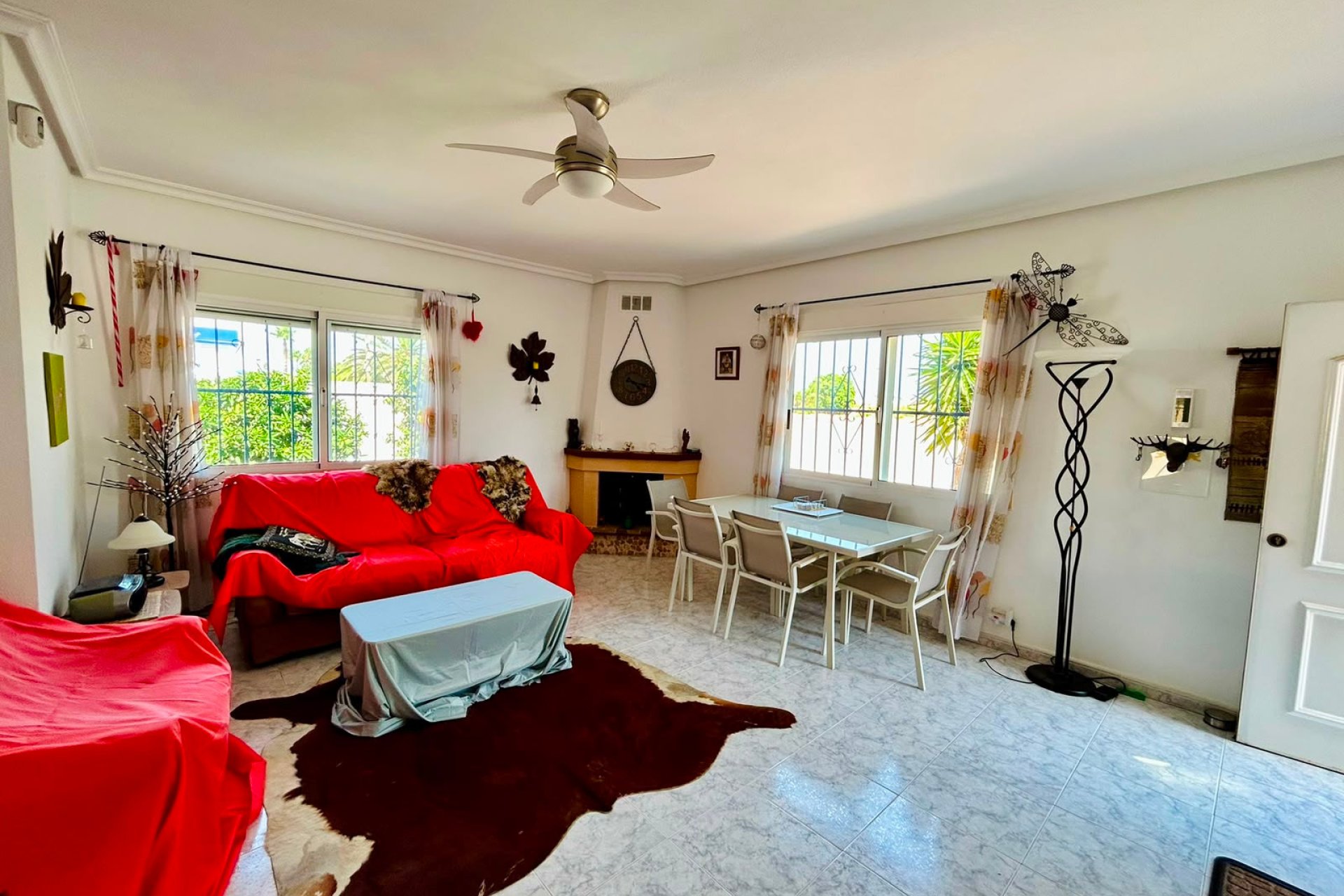 Wiederverkauf - Villa -
Torrevieja - Costa Blanca