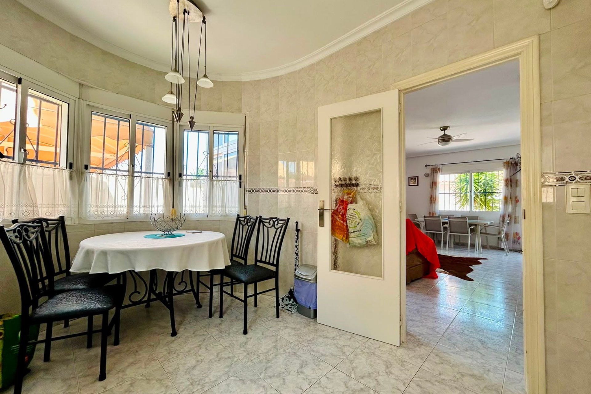 Wiederverkauf - Villa -
Torrevieja - Costa Blanca