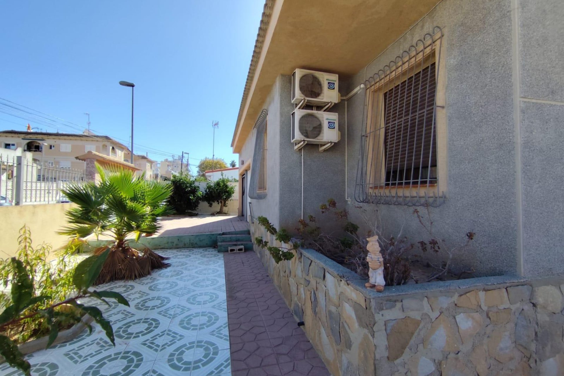 Wiederverkauf - Villa -
Torrevieja - Estacion De Autobuses