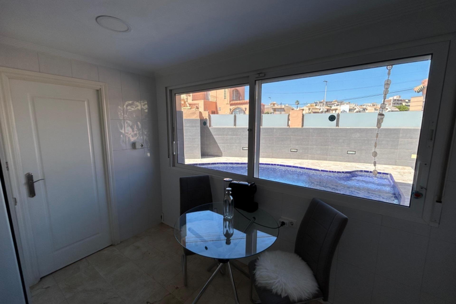 Wiederverkauf - Villa -
Torrevieja - Los Frutales