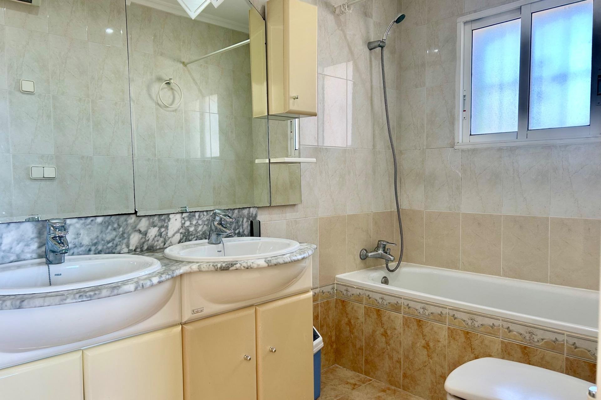 Wiederverkauf - Villa -
Torrevieja - San Luis