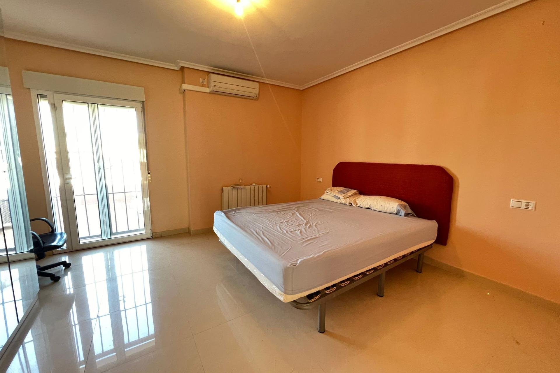 Wiederverkauf - Villa -
Torrevieja - Torreta Florida