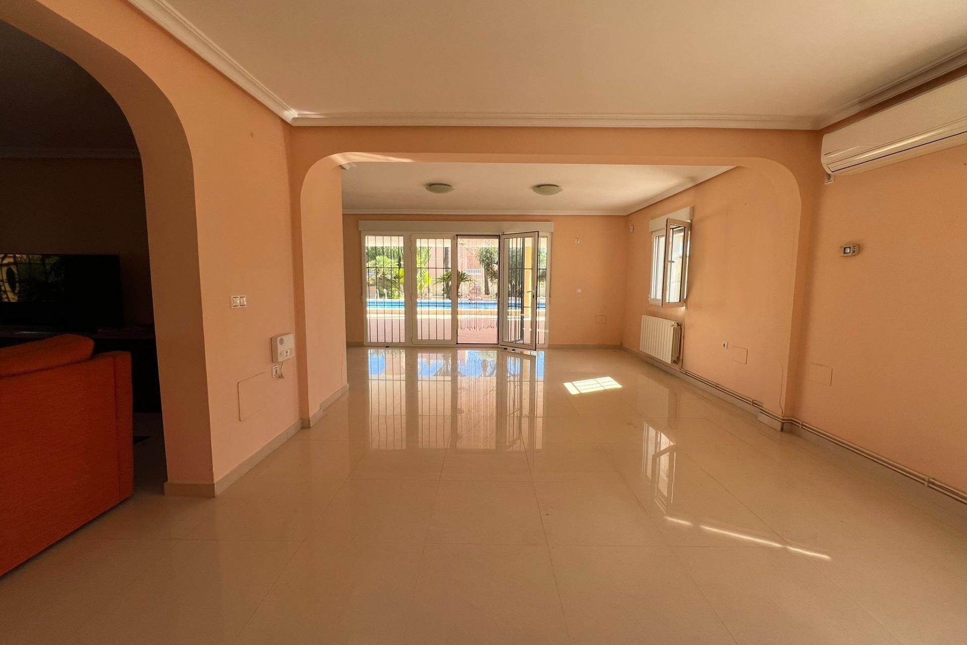 Wiederverkauf - Villa -
Torrevieja - Torreta Florida