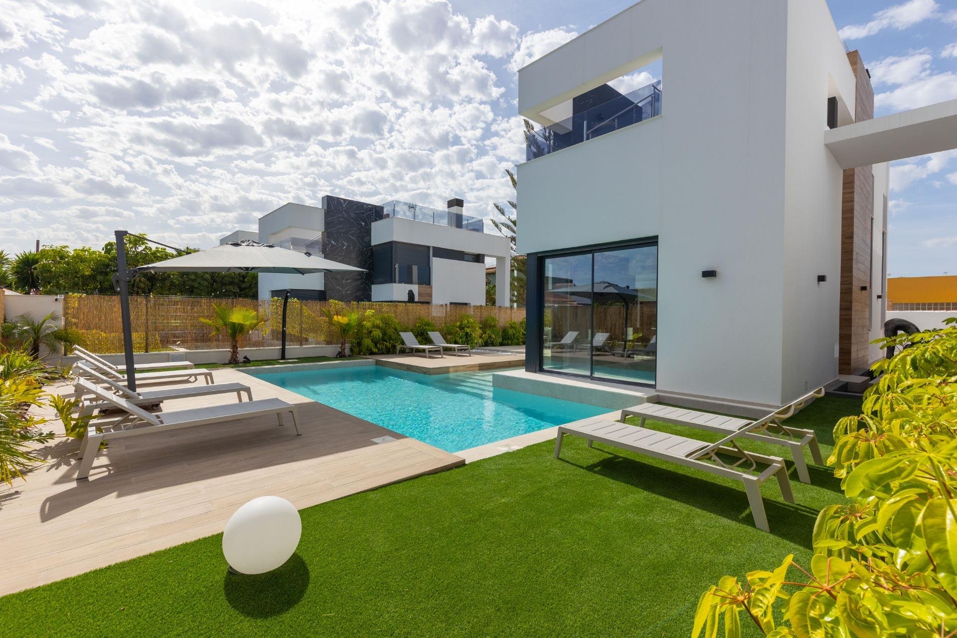 Wiederverkauf - Villa -
Torrevieja - Torreta Florida