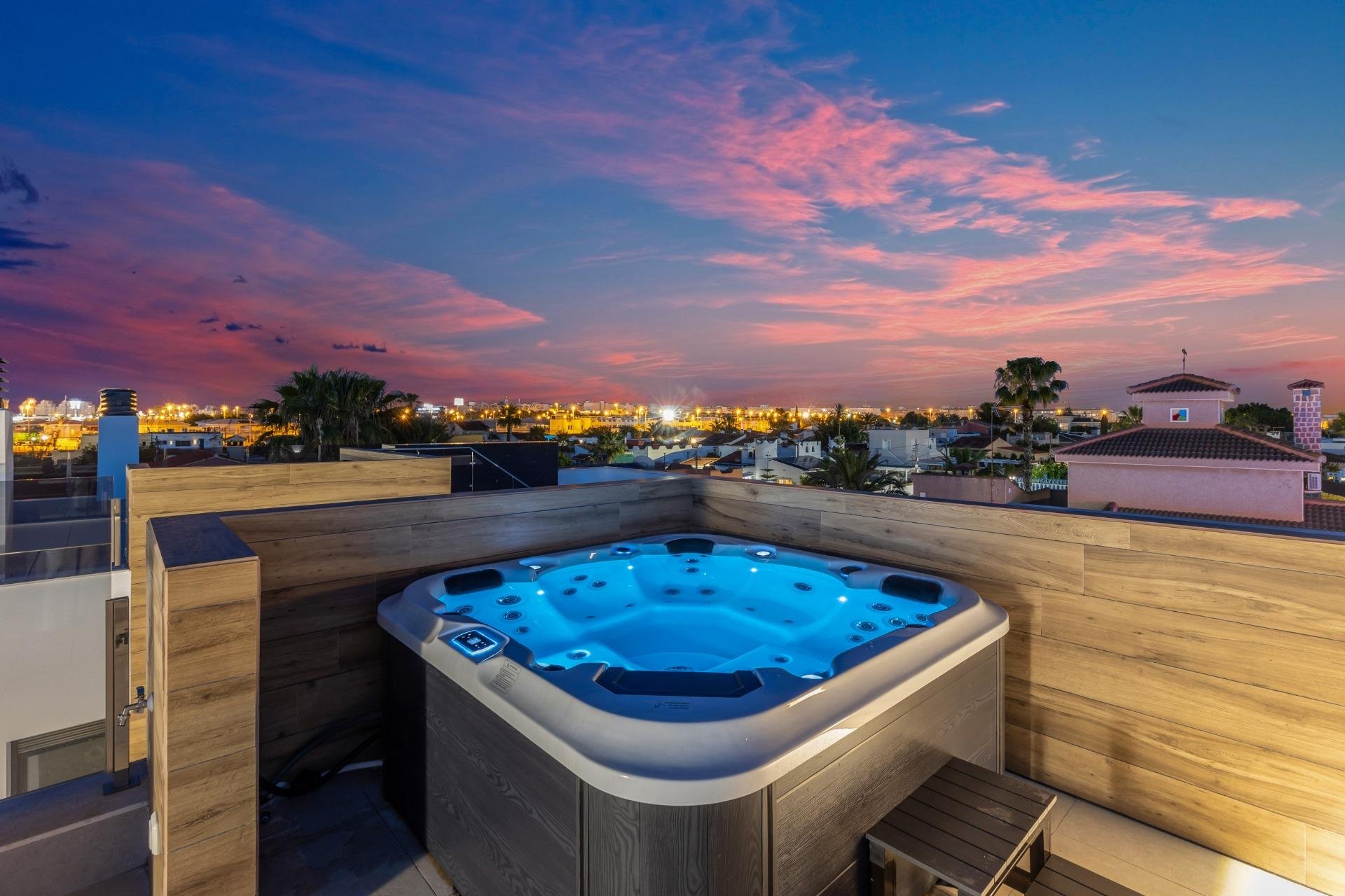 Wiederverkauf - Villa -
Torrevieja - Torreta Florida