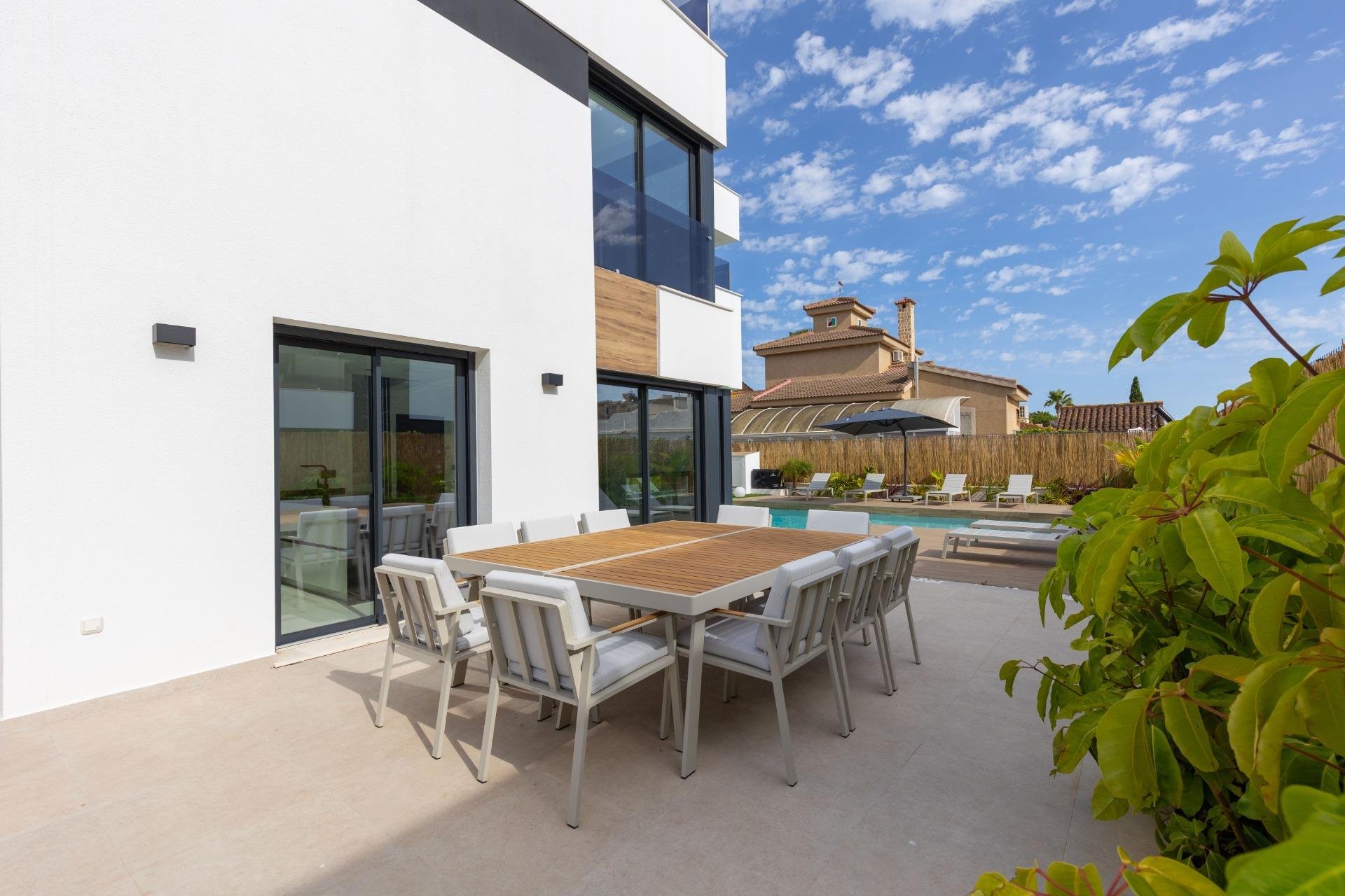 Wiederverkauf - Villa -
Torrevieja - Torreta Florida