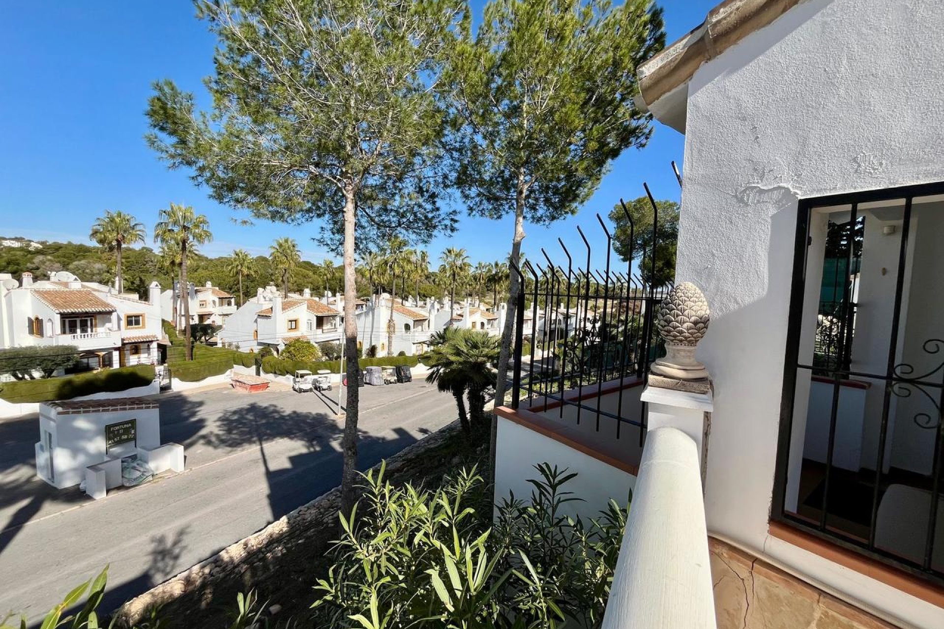 Wiederverkauf - Villa -
Villamartin - Costa Blanca