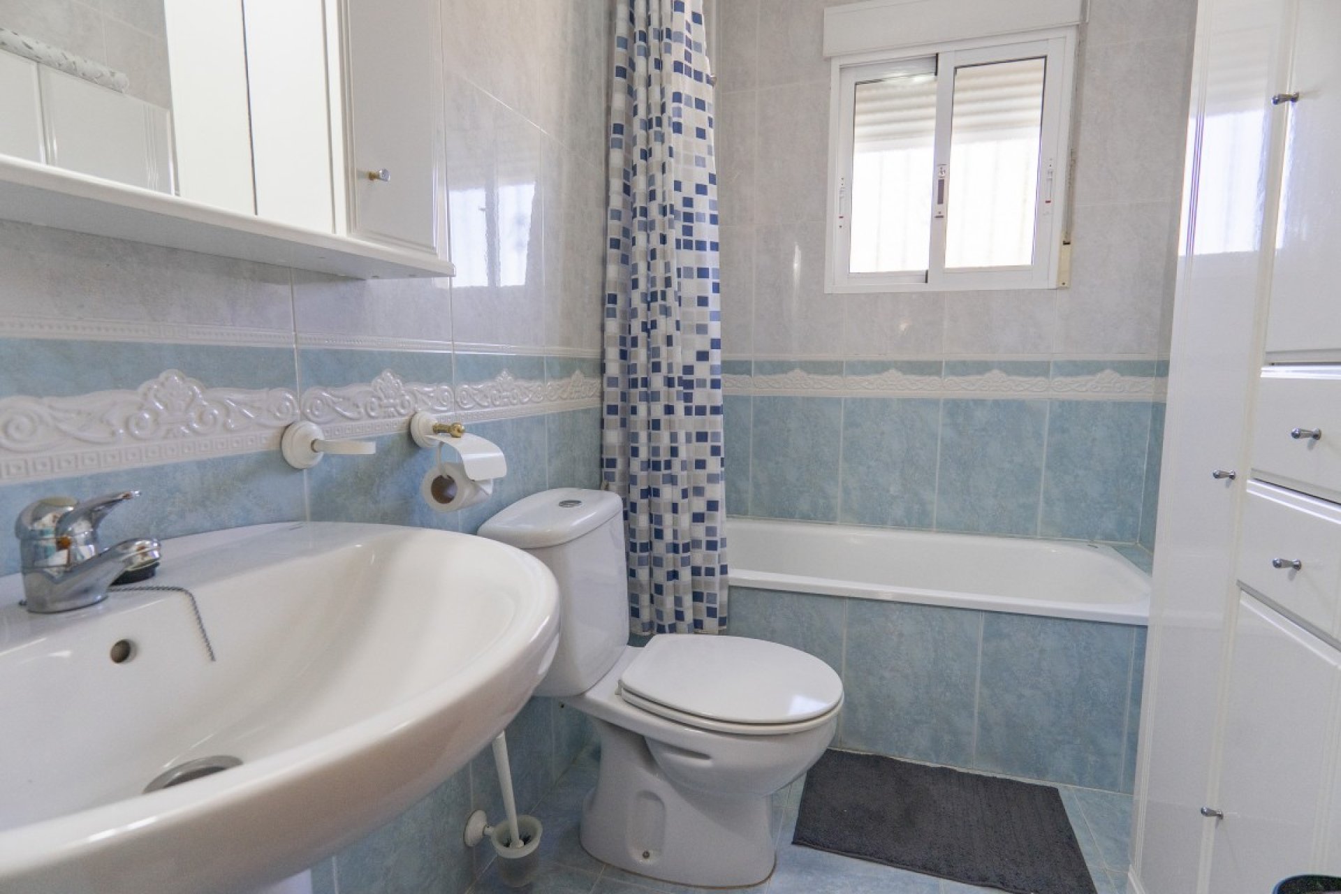 Wiederverkauf - Villa -
Villamartin - Costa Blanca