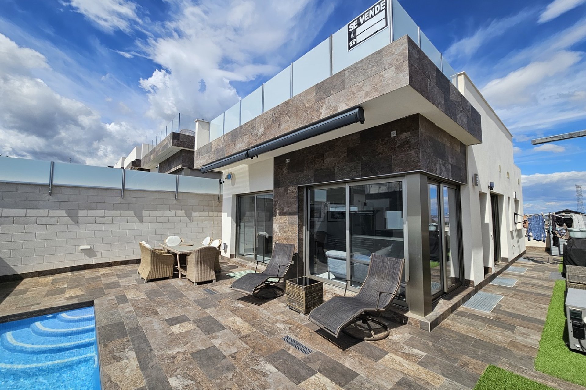 Wiederverkauf - Villa -
Villamartin - Costa Blanca