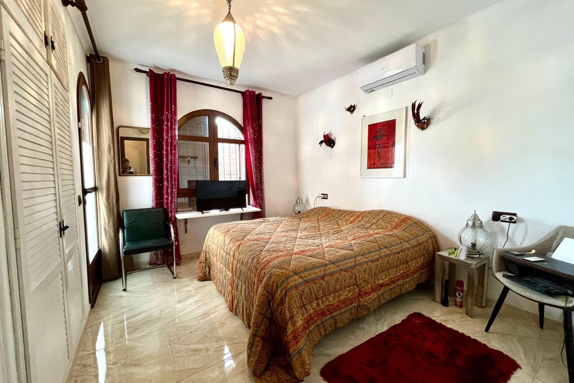 Wiederverkauf - Villa -
Villamartin - Costa Blanca